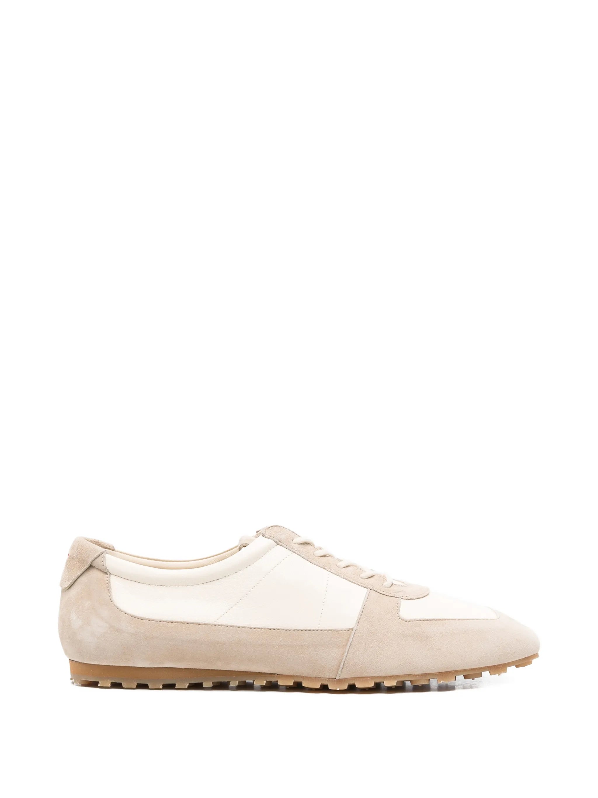 Uma suede sneakers