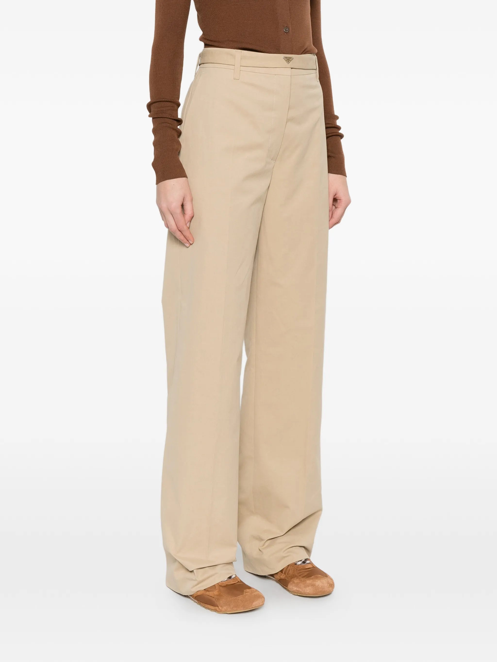 straight-leg trousers