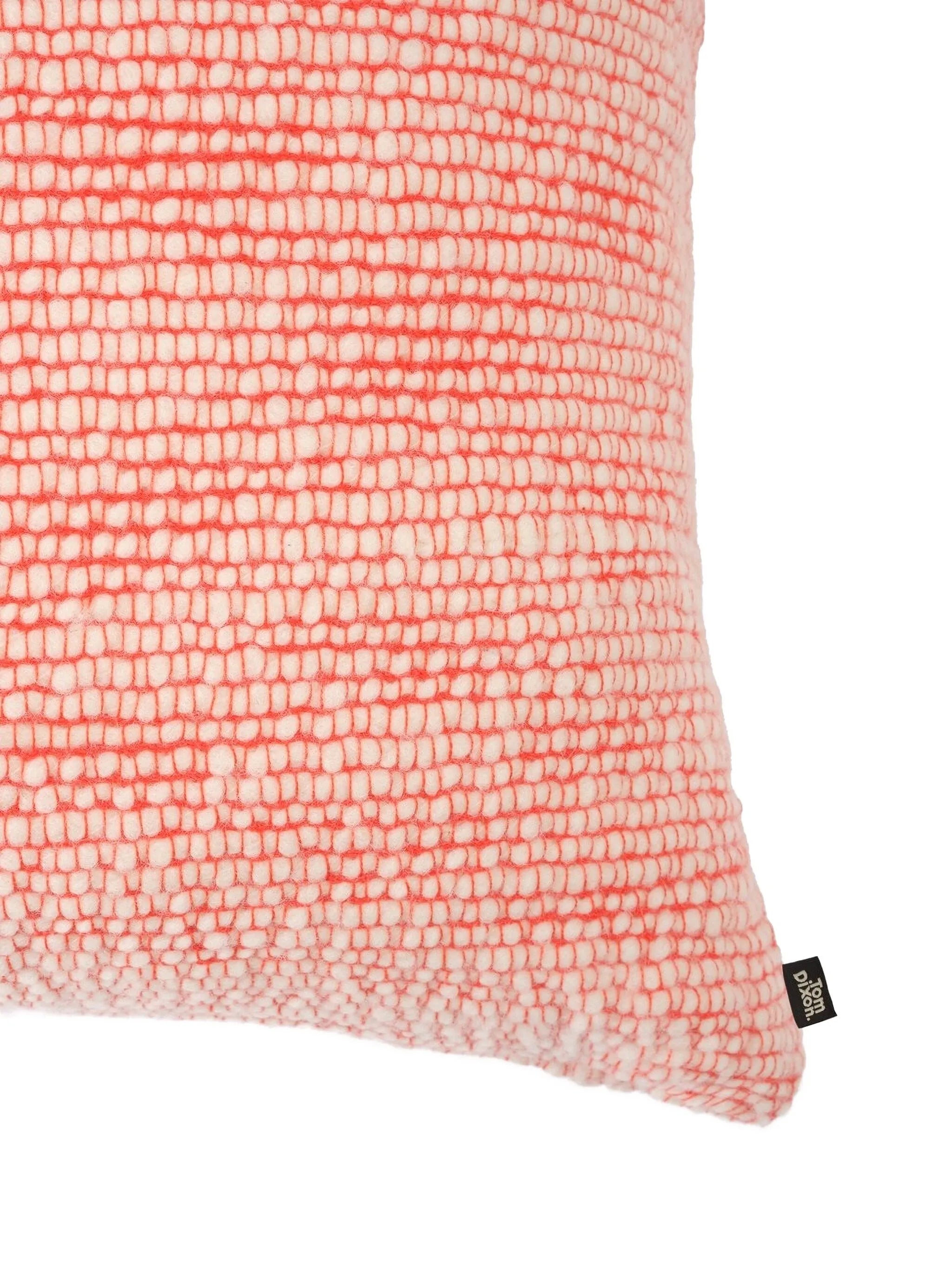 Thread cushion