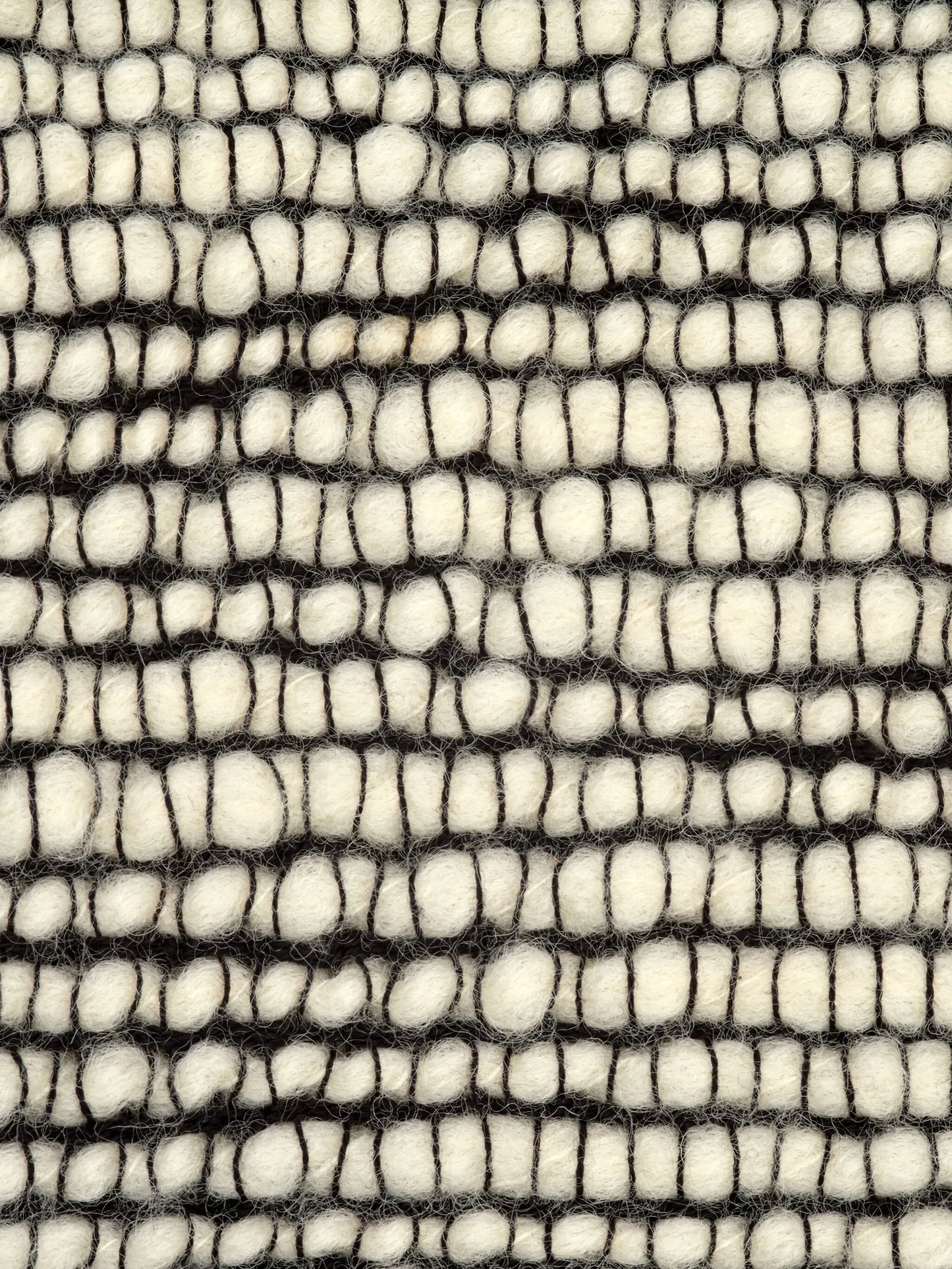 Thread throw (180cm x 140cm)