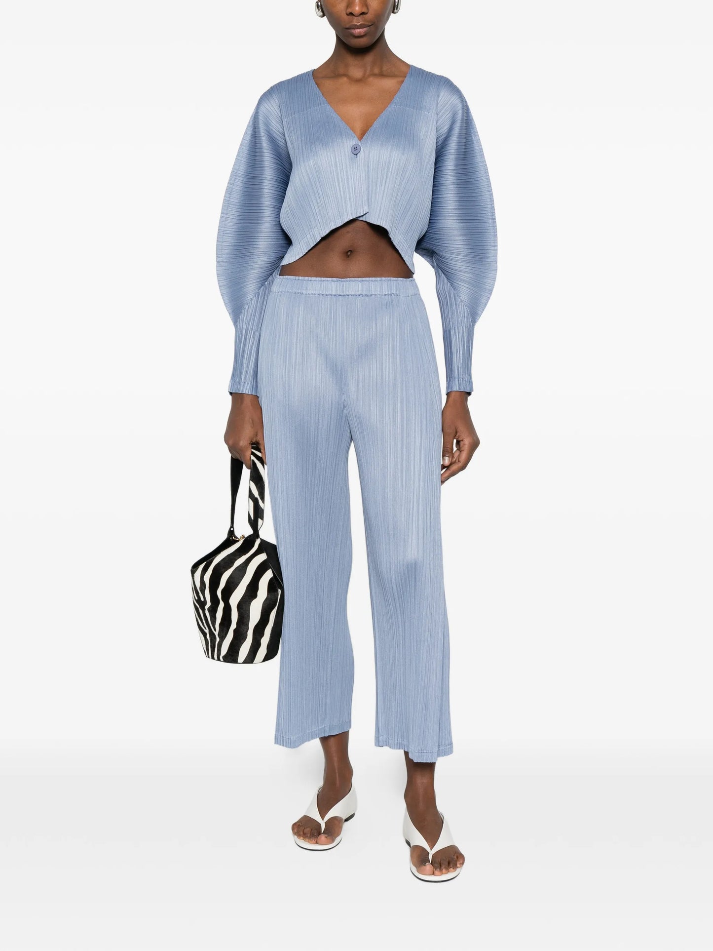puffy V-neck top