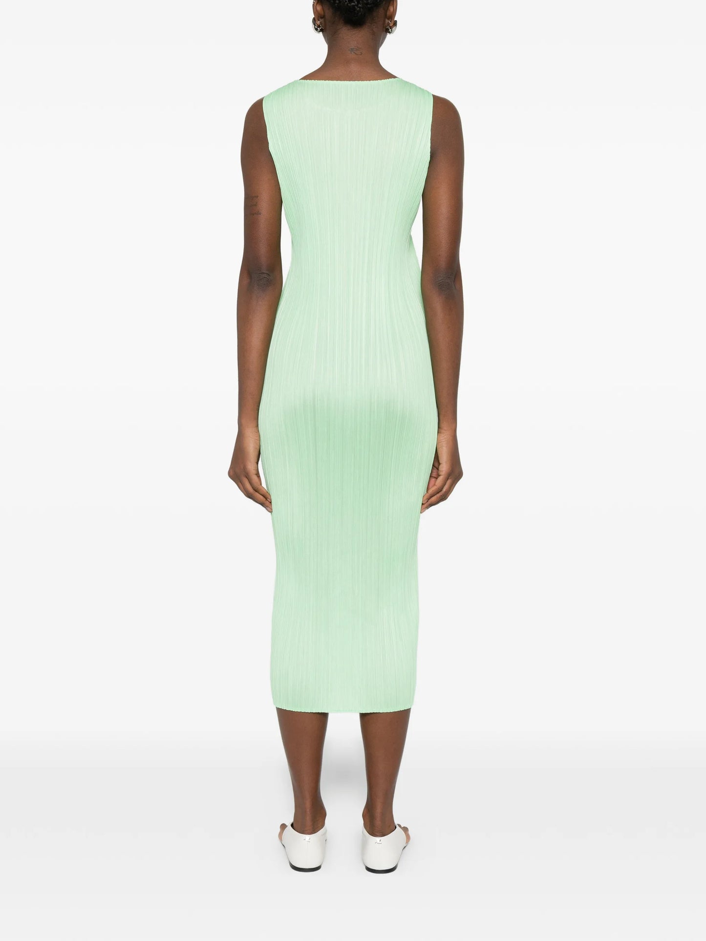 pleated sleeveless dress