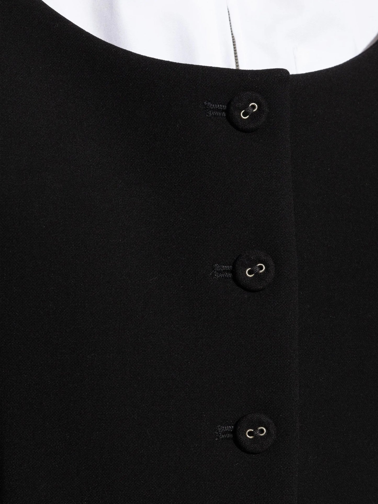 button-fastening balloon-sleeve jacket