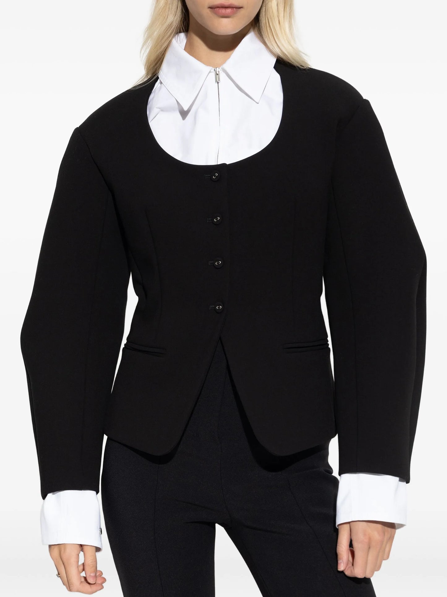 button-fastening balloon-sleeve jacket