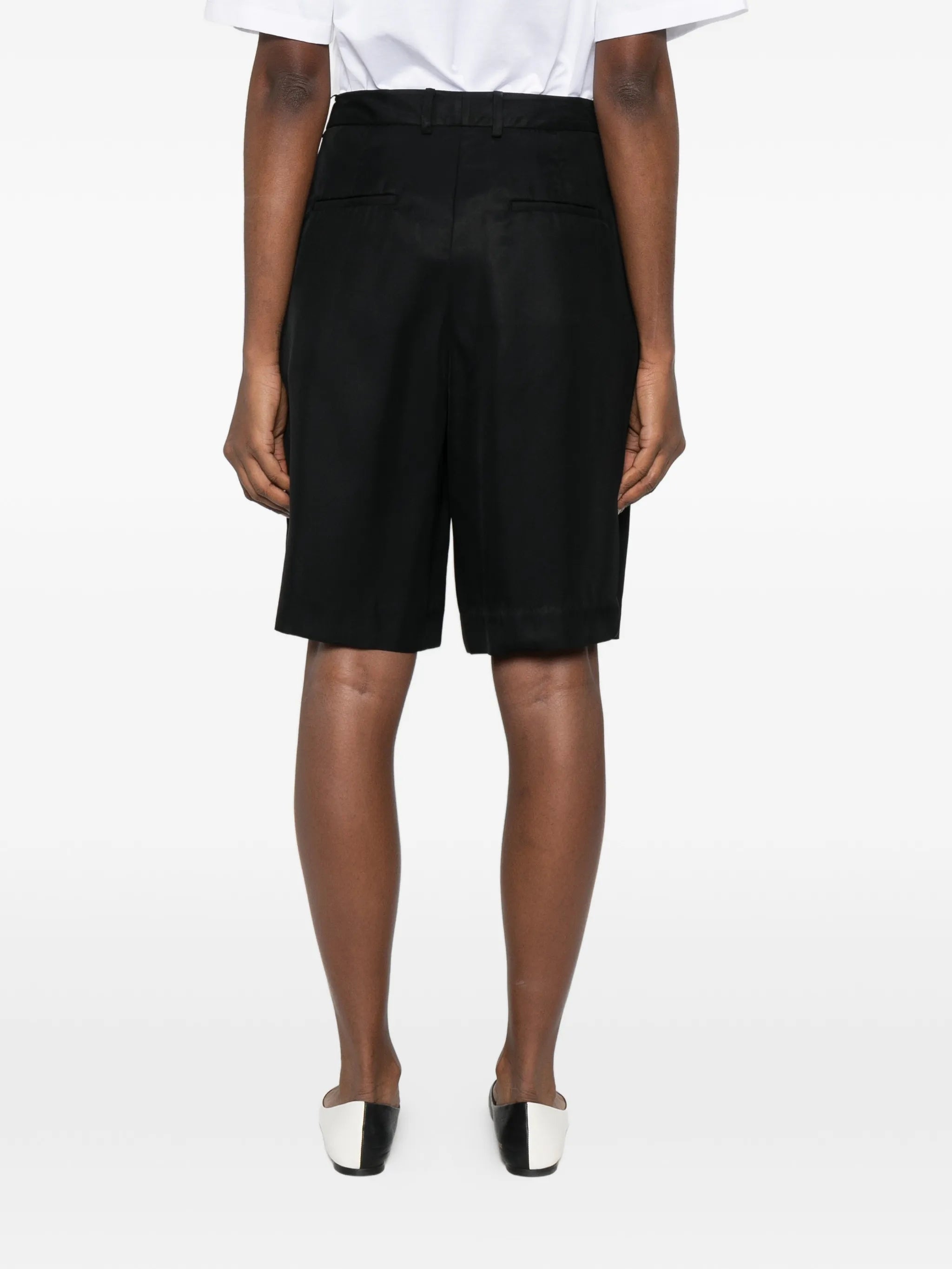 pleated bermuda shorts