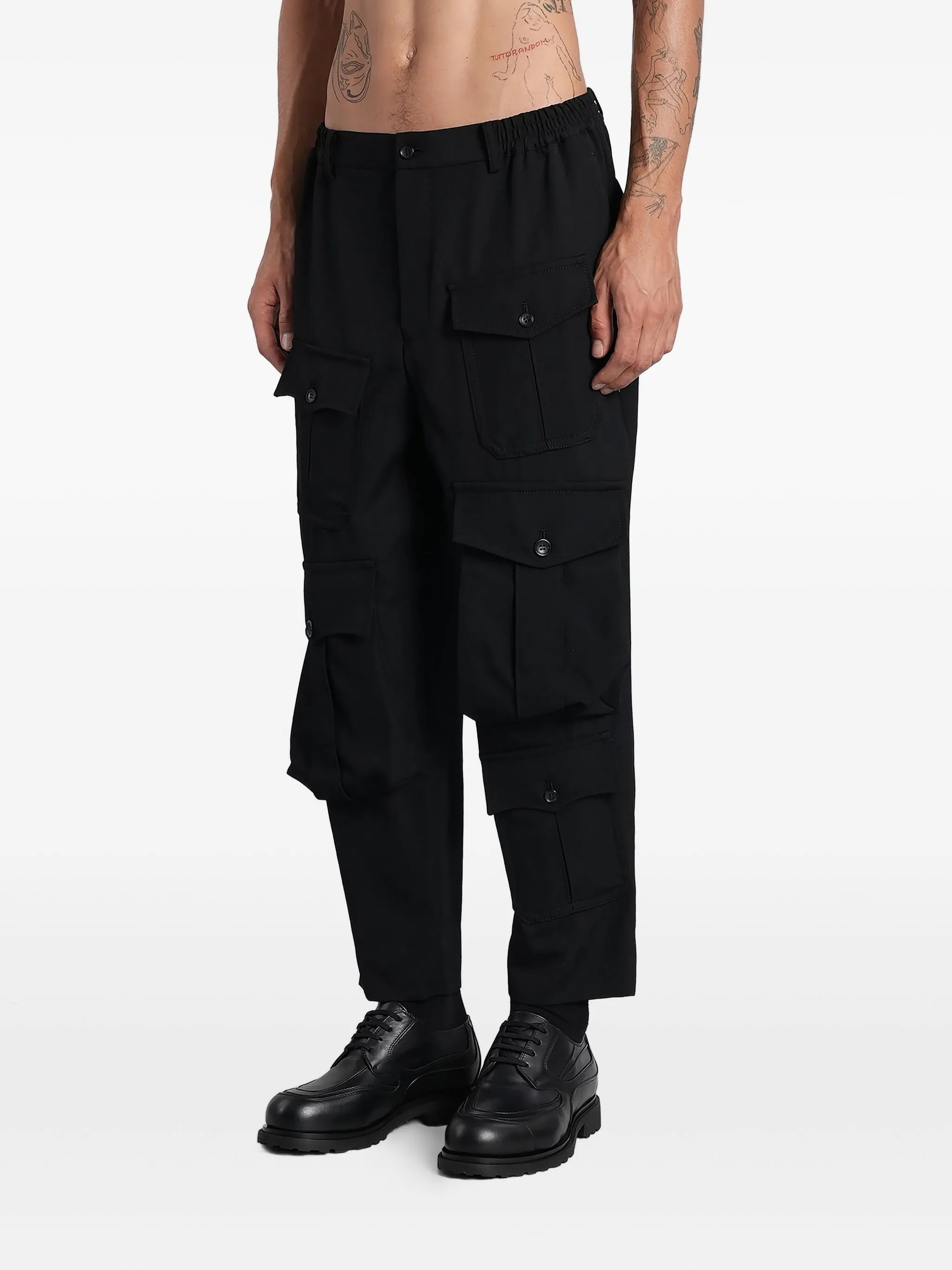 multi-pocket cargo pants
