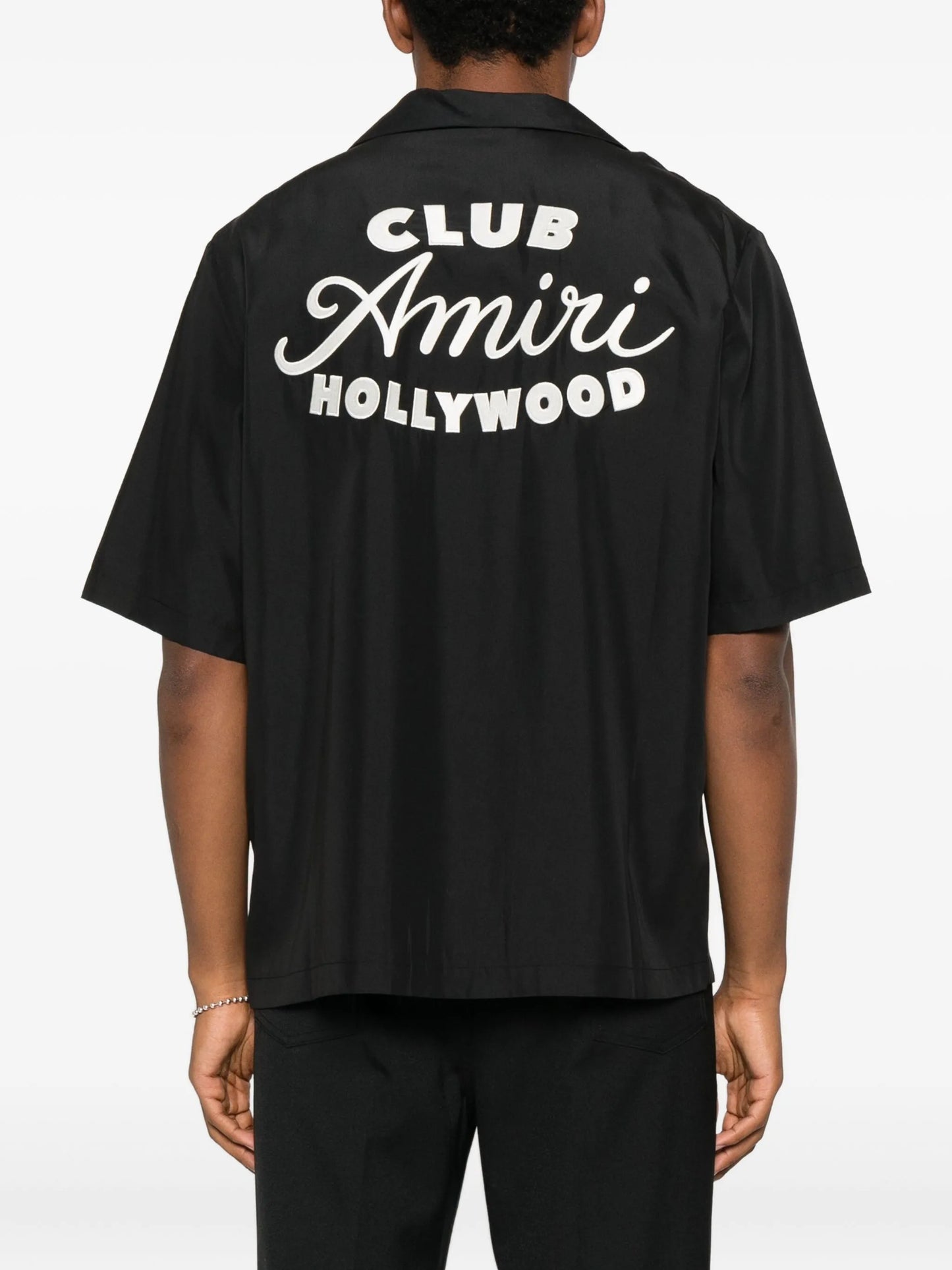 embroidered-pocket short-sleeve shirt