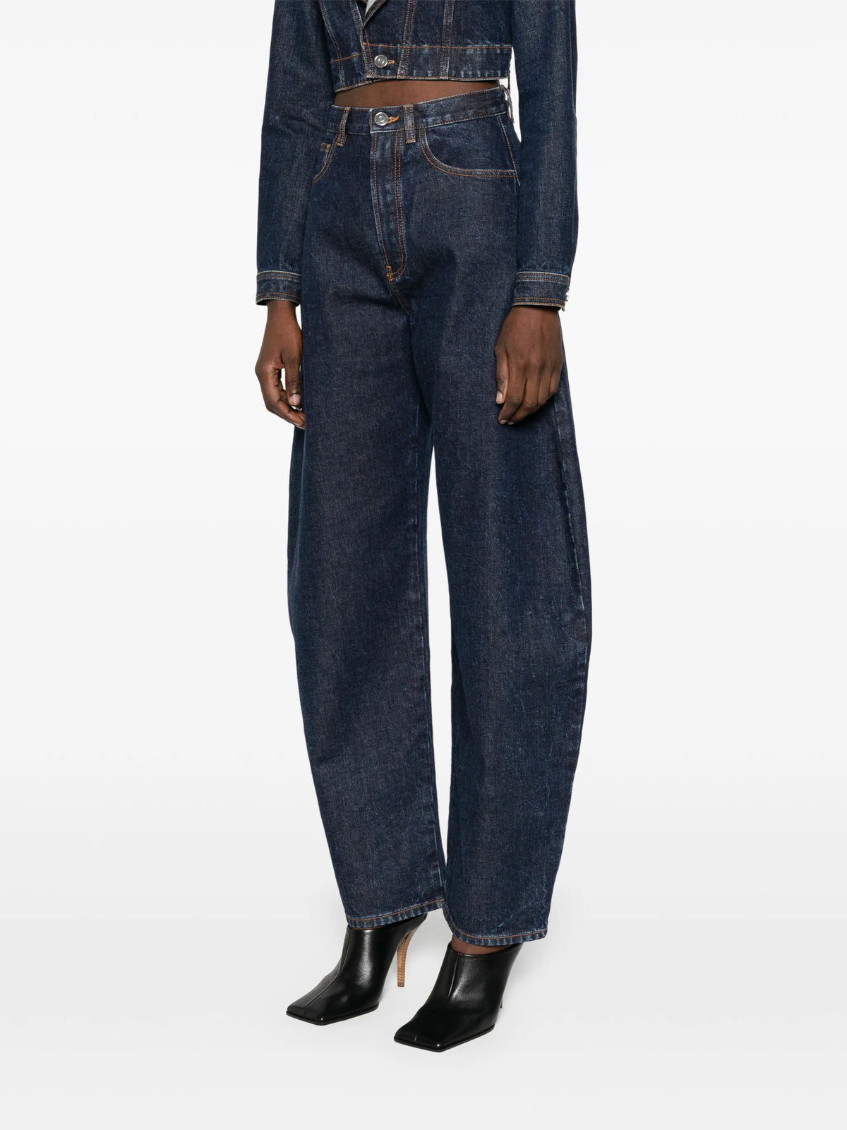 tapered jeans