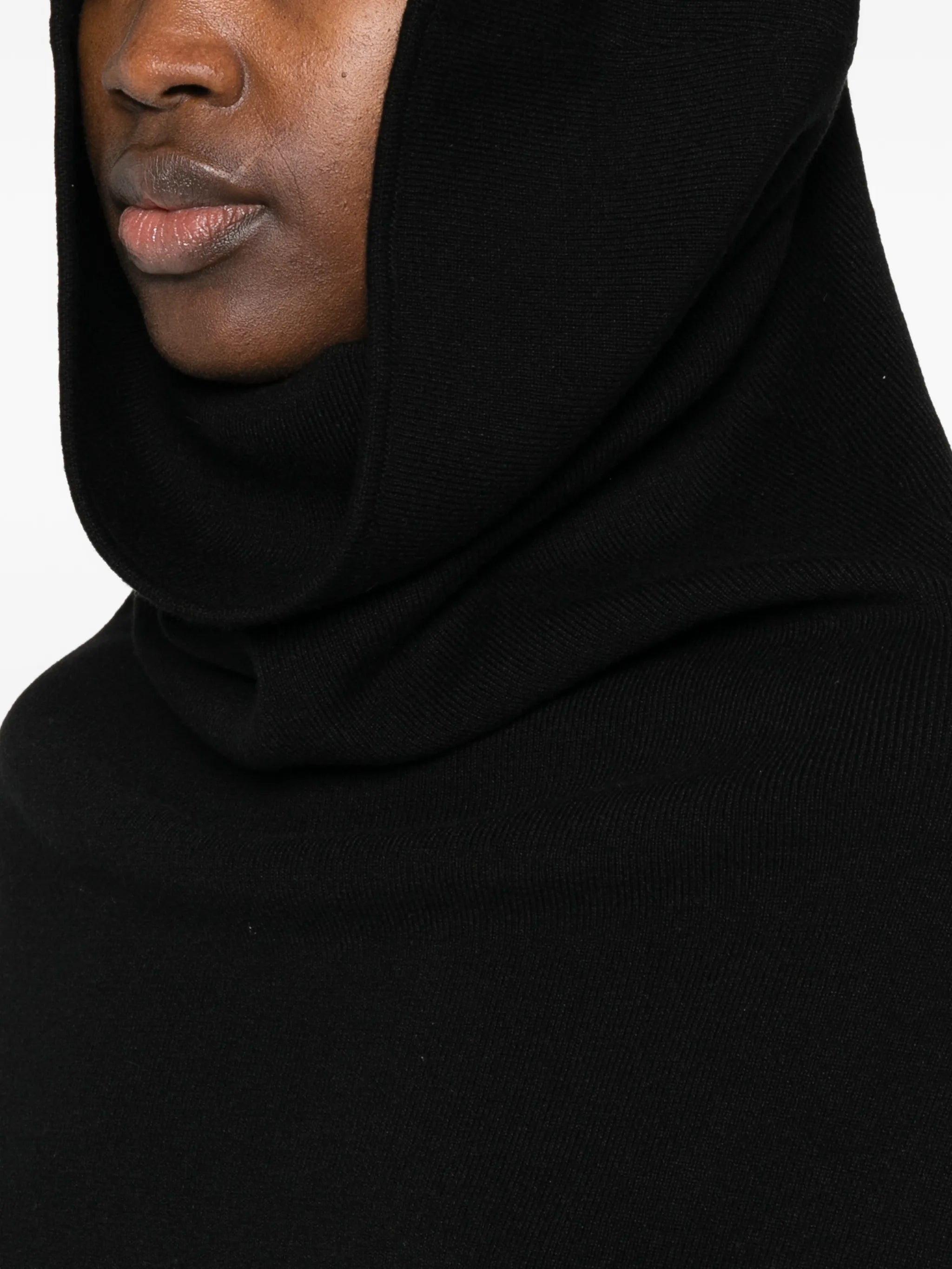 open-back knitted vest