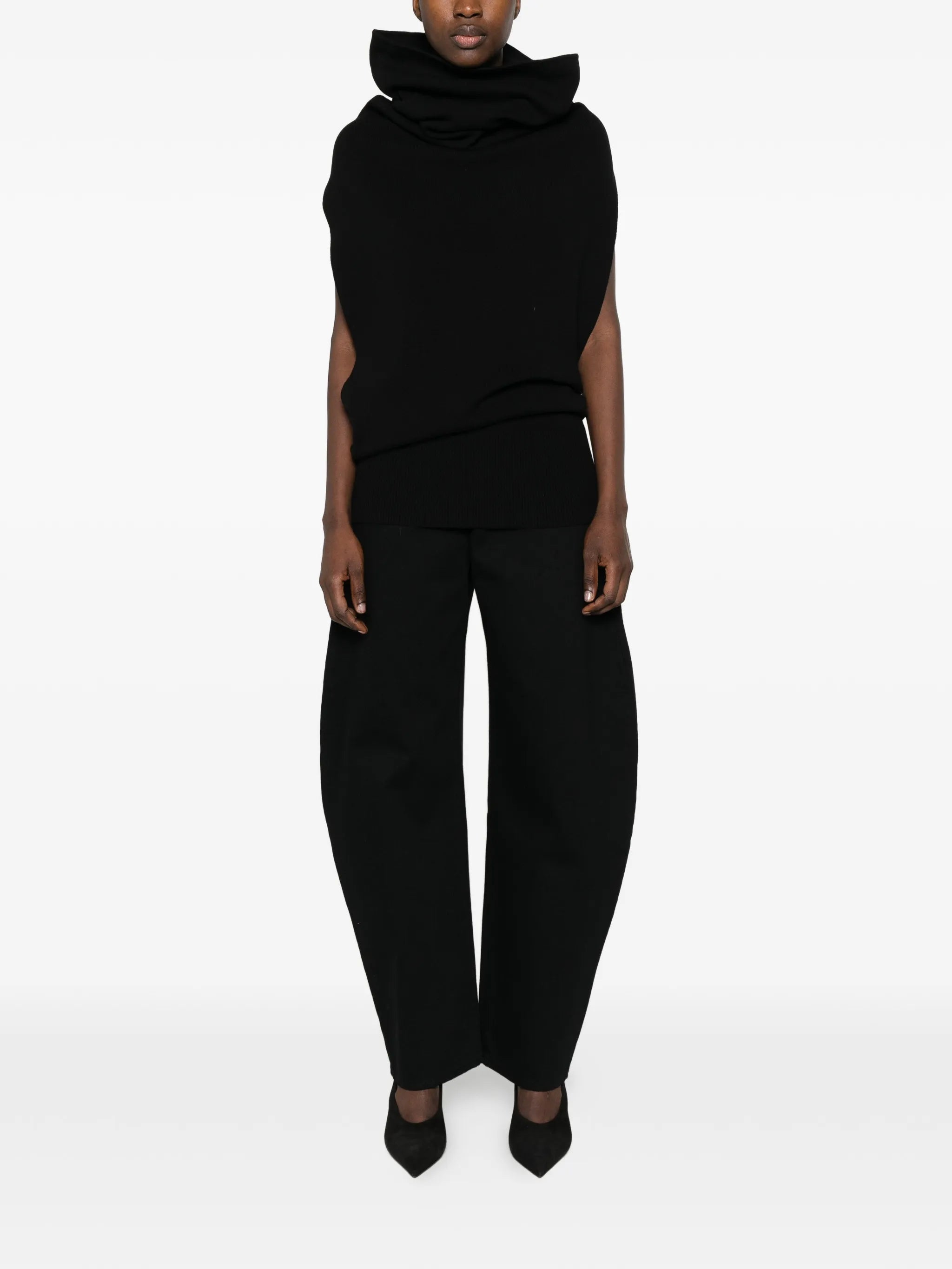 open-back knitted vest