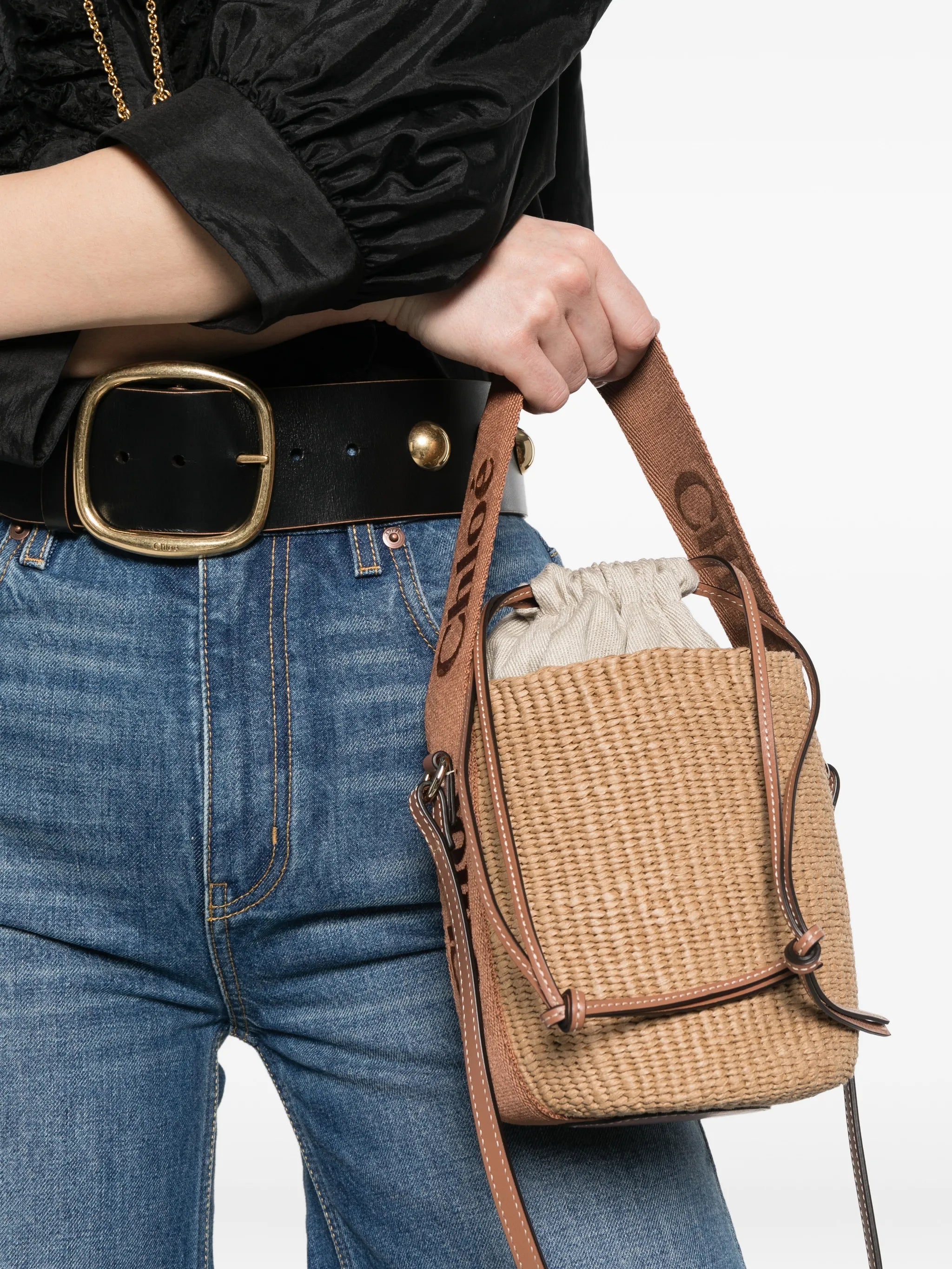 Woody bucket bag