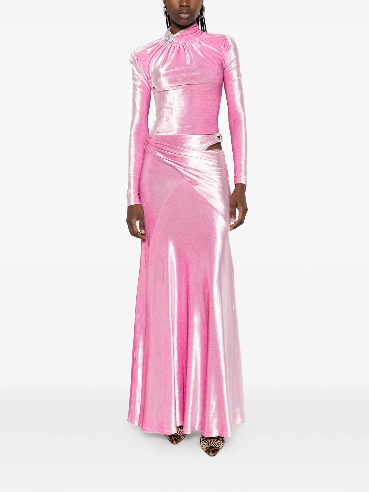 velvet brooch long skirt