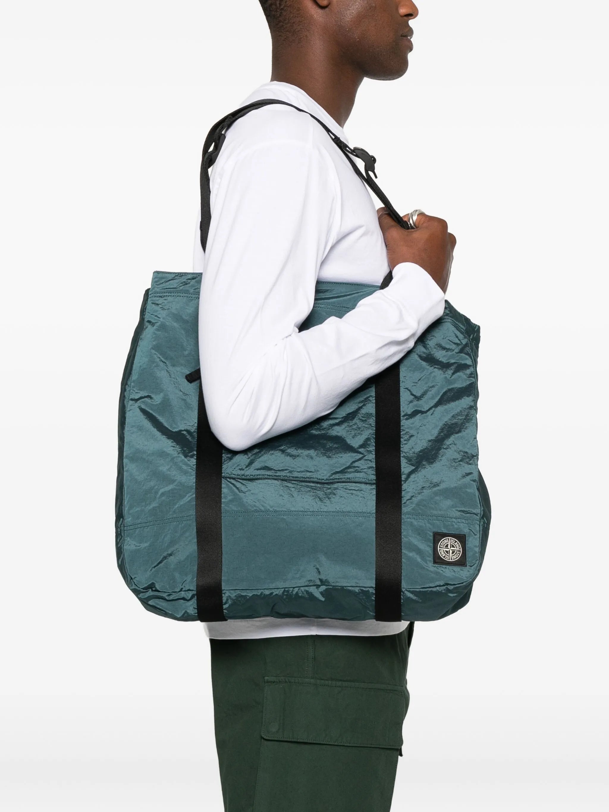 zip-pocket tote bag