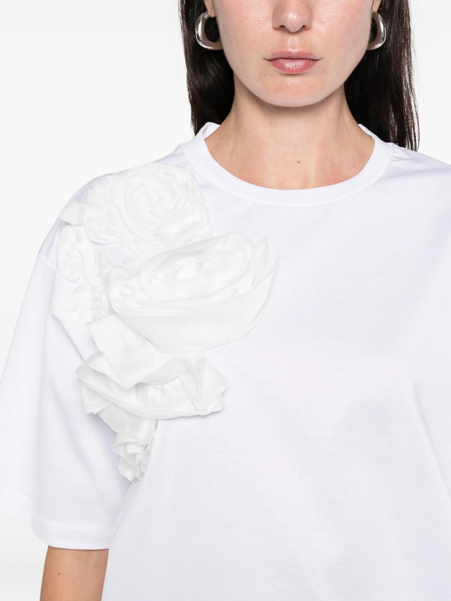 flower-appliqué T-shirt