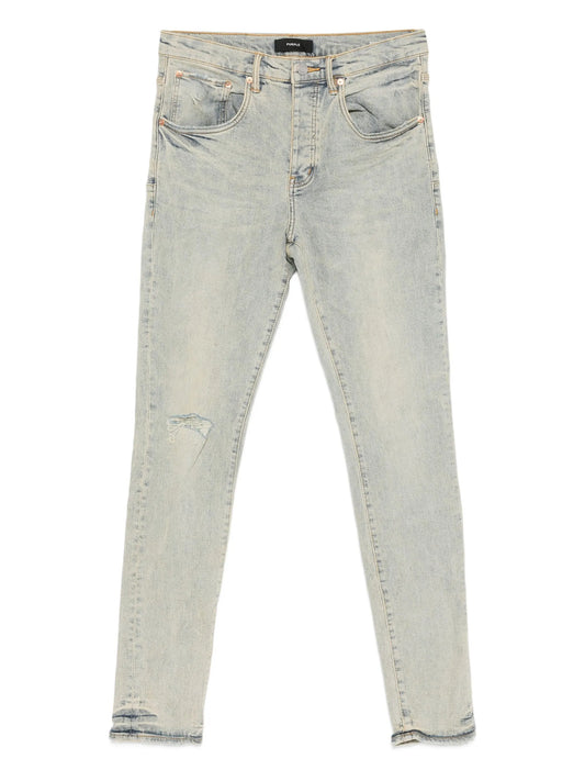 P002 distressed jeans