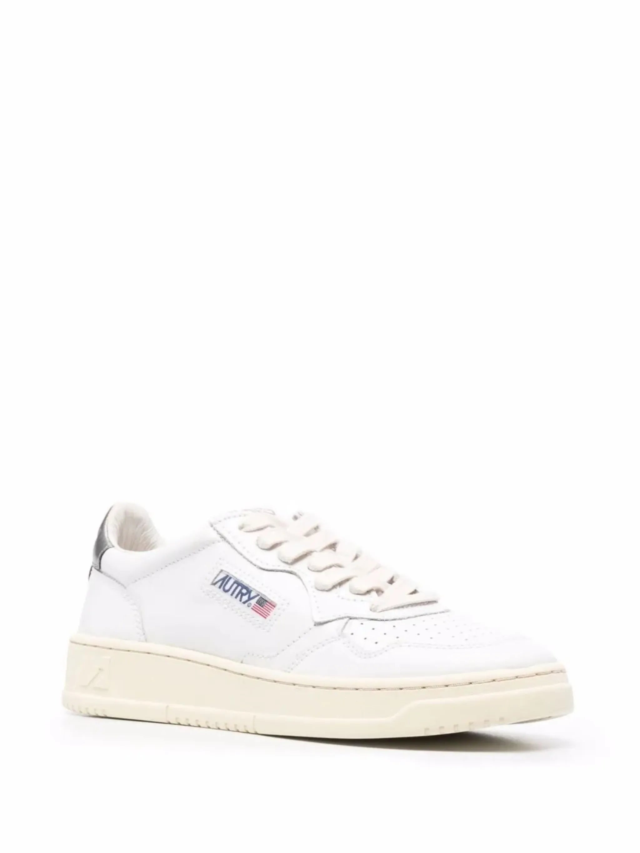 Medalist Low perforated sneakers