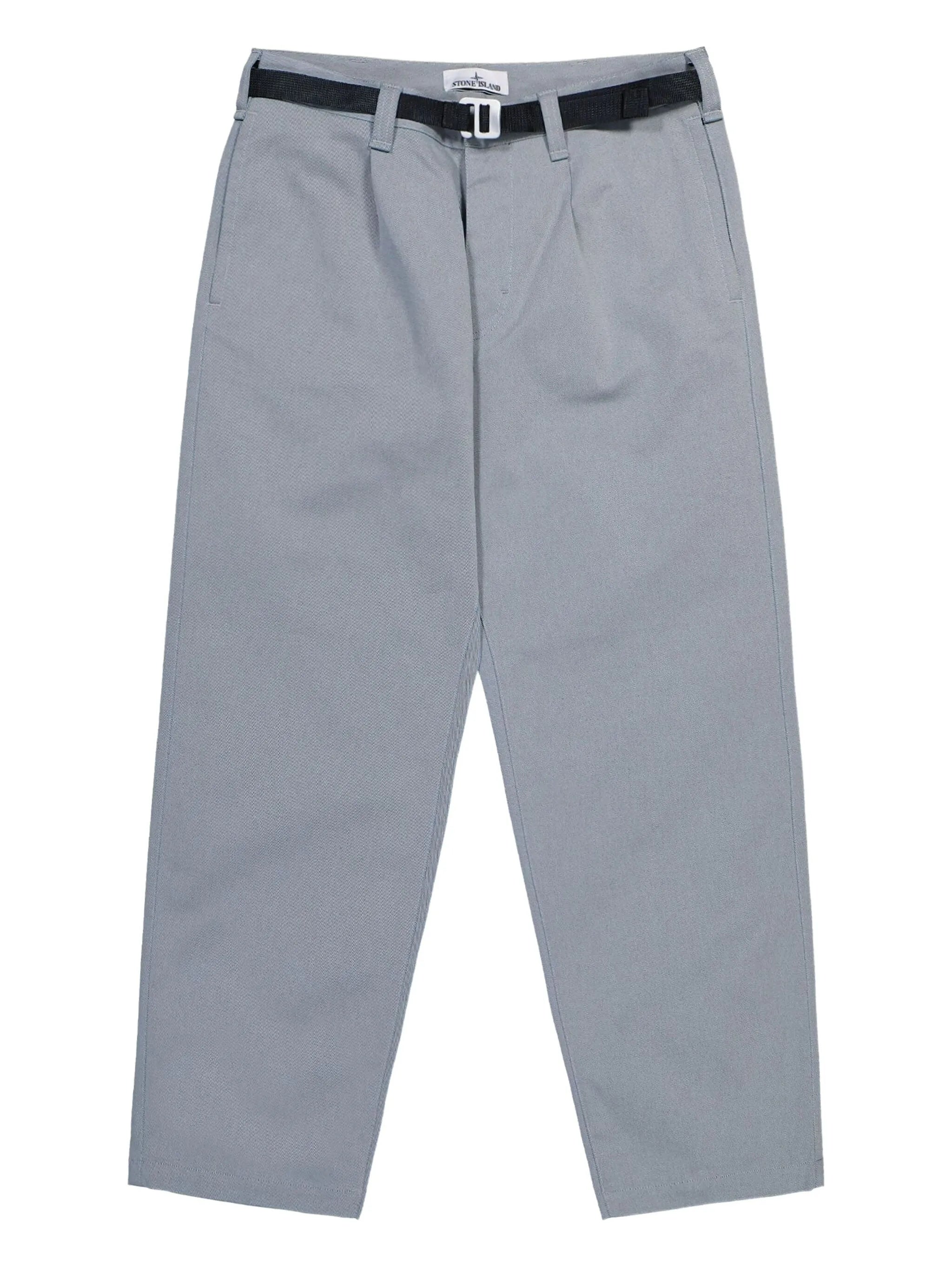 pleated trousers