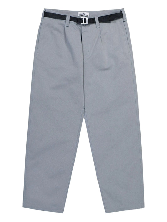 pleated trousers