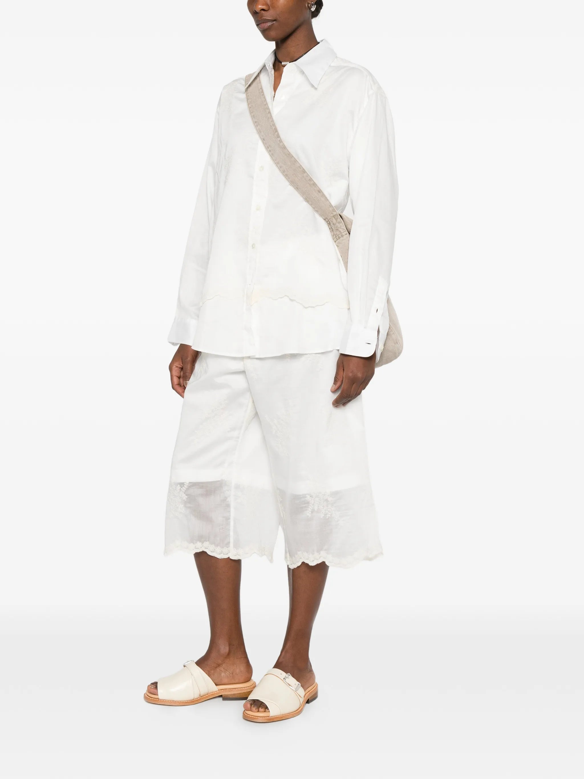 Frill bermuda shorts