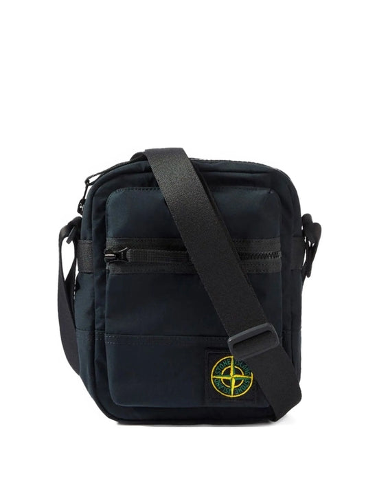 zipped shoulder bag