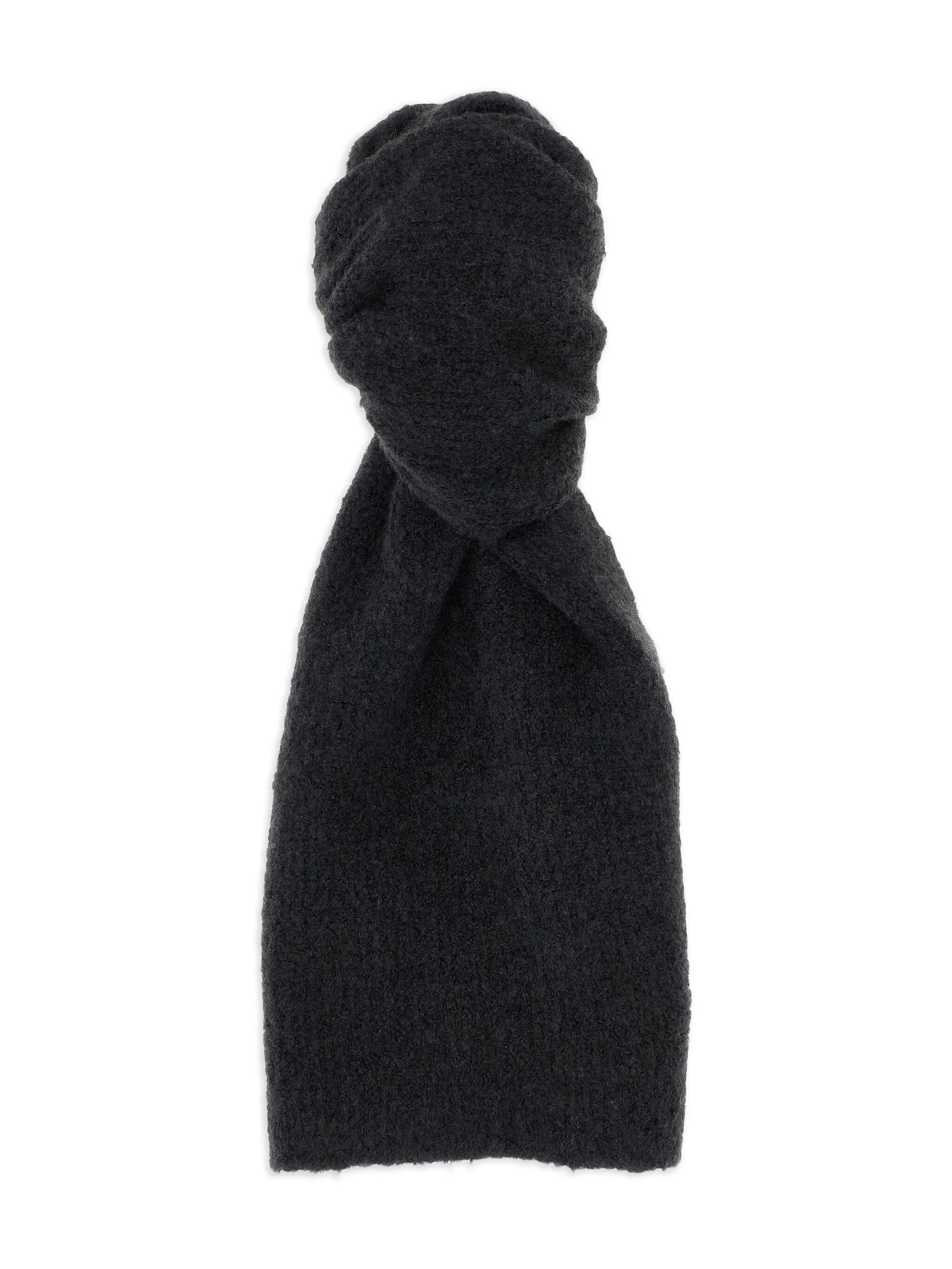 Luthgard bouclé scarf
