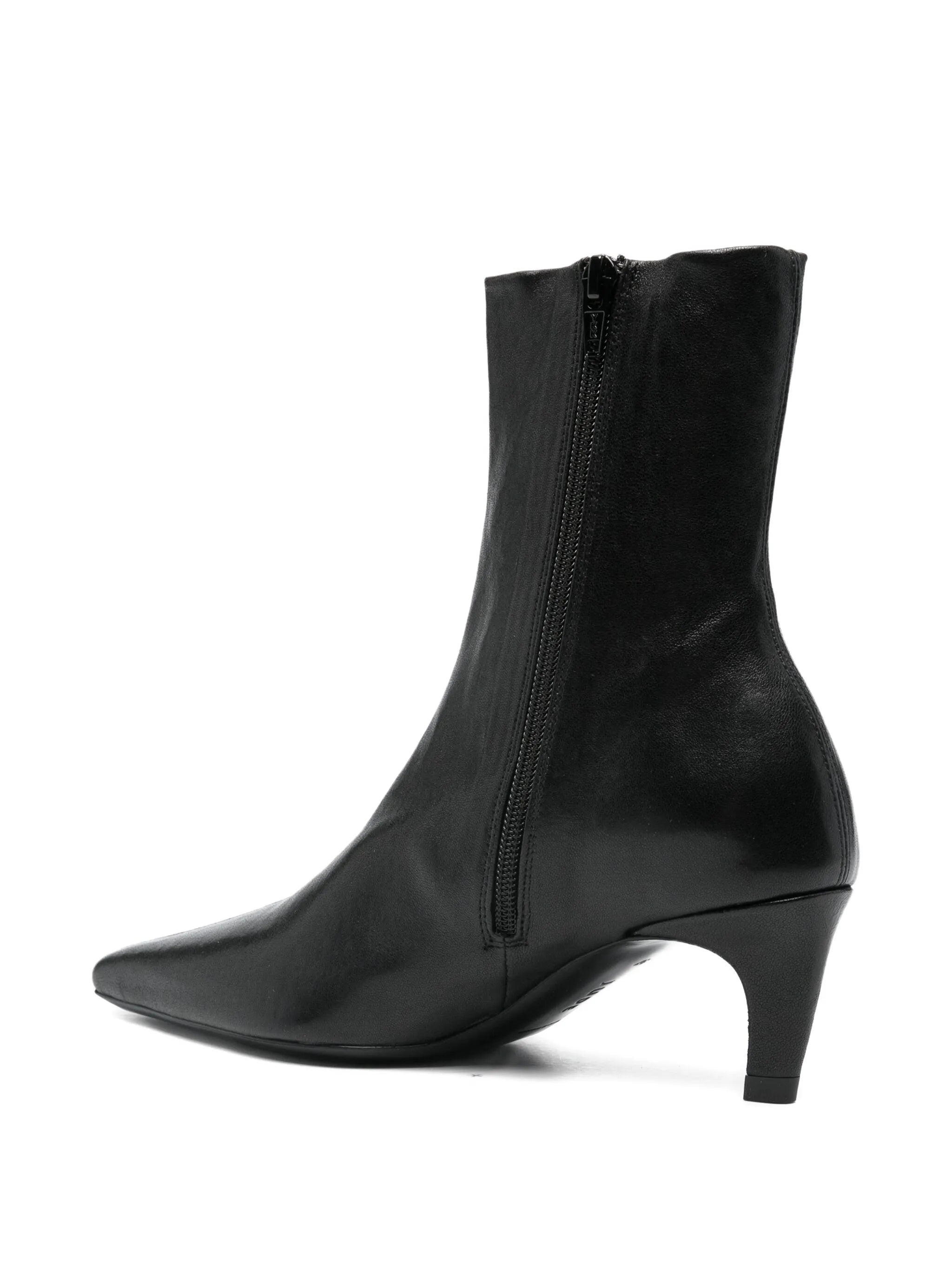 pointed-toe leather boots