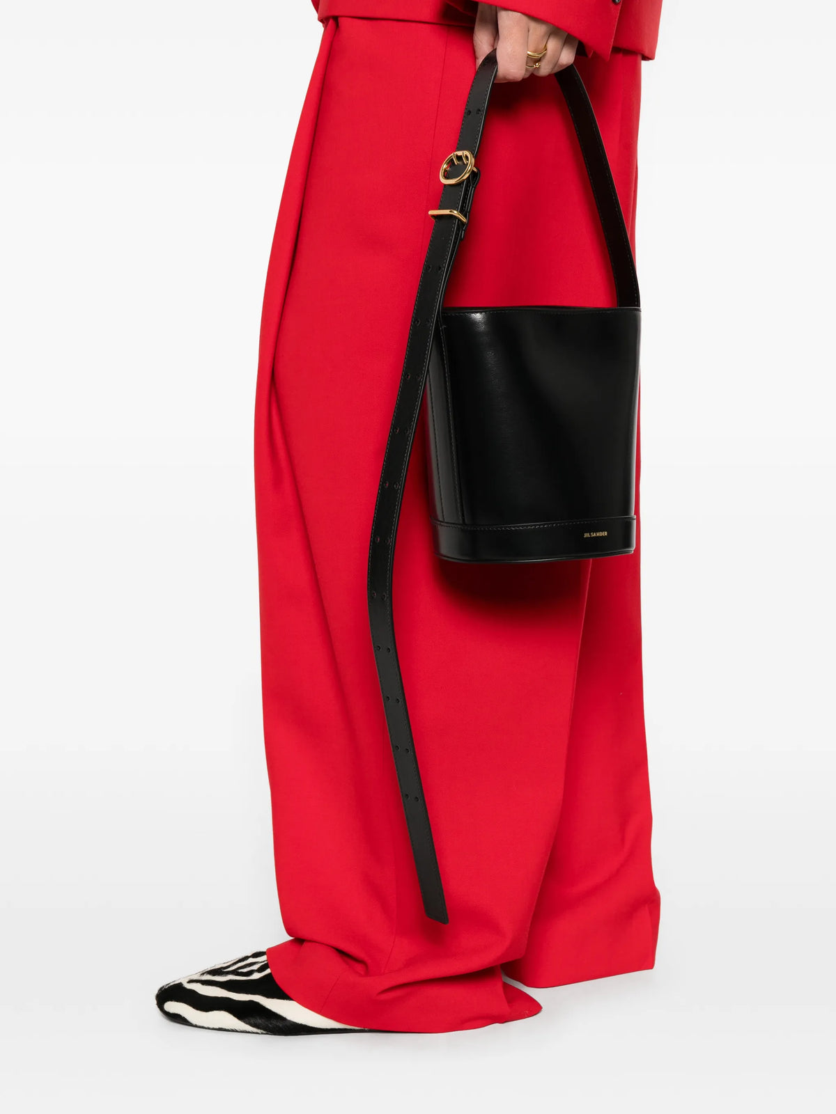Cannolo bucket bag