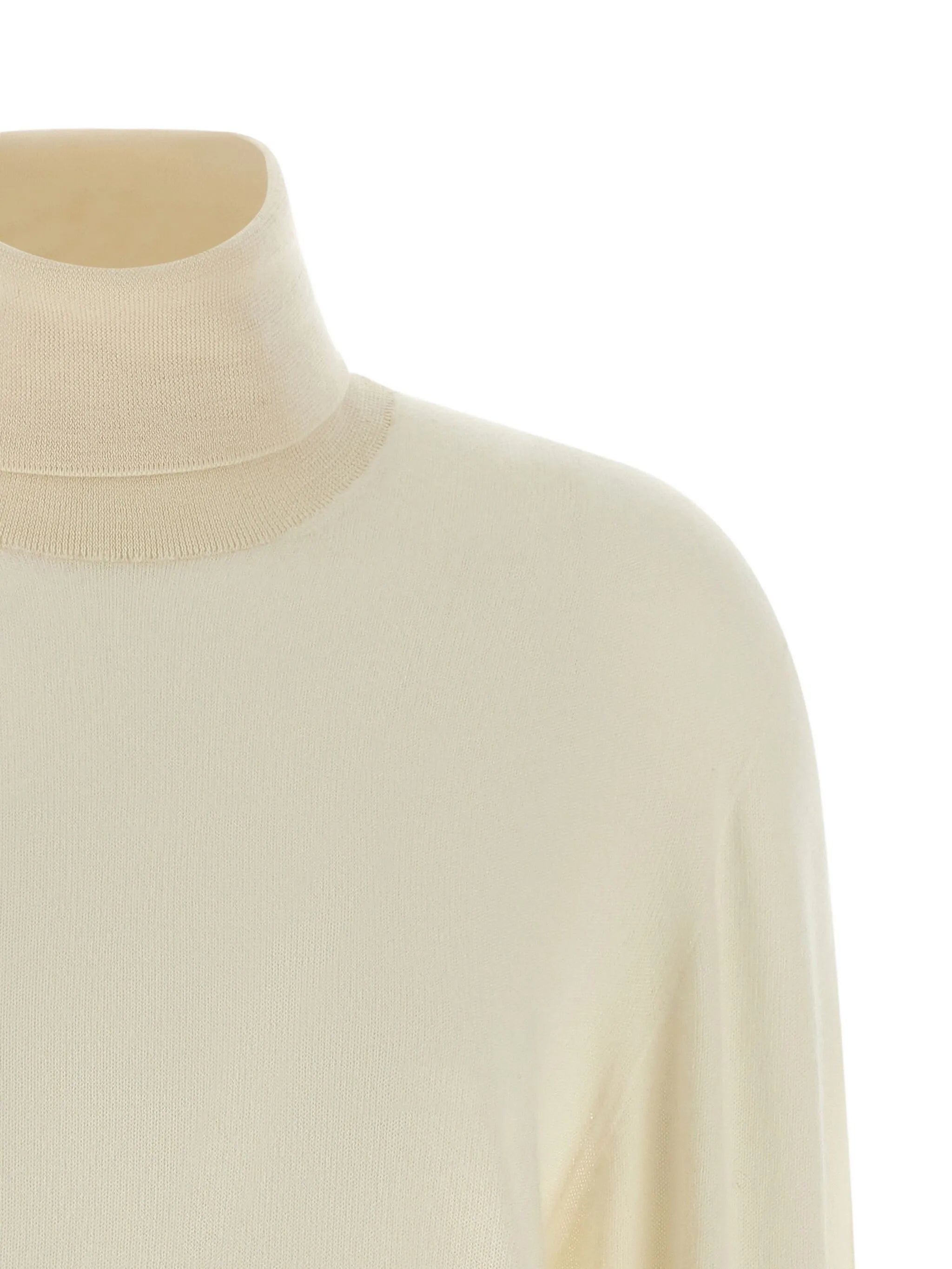 Lizzy turtleneck sweater