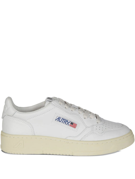 Medalist Low perforated leather sneakers