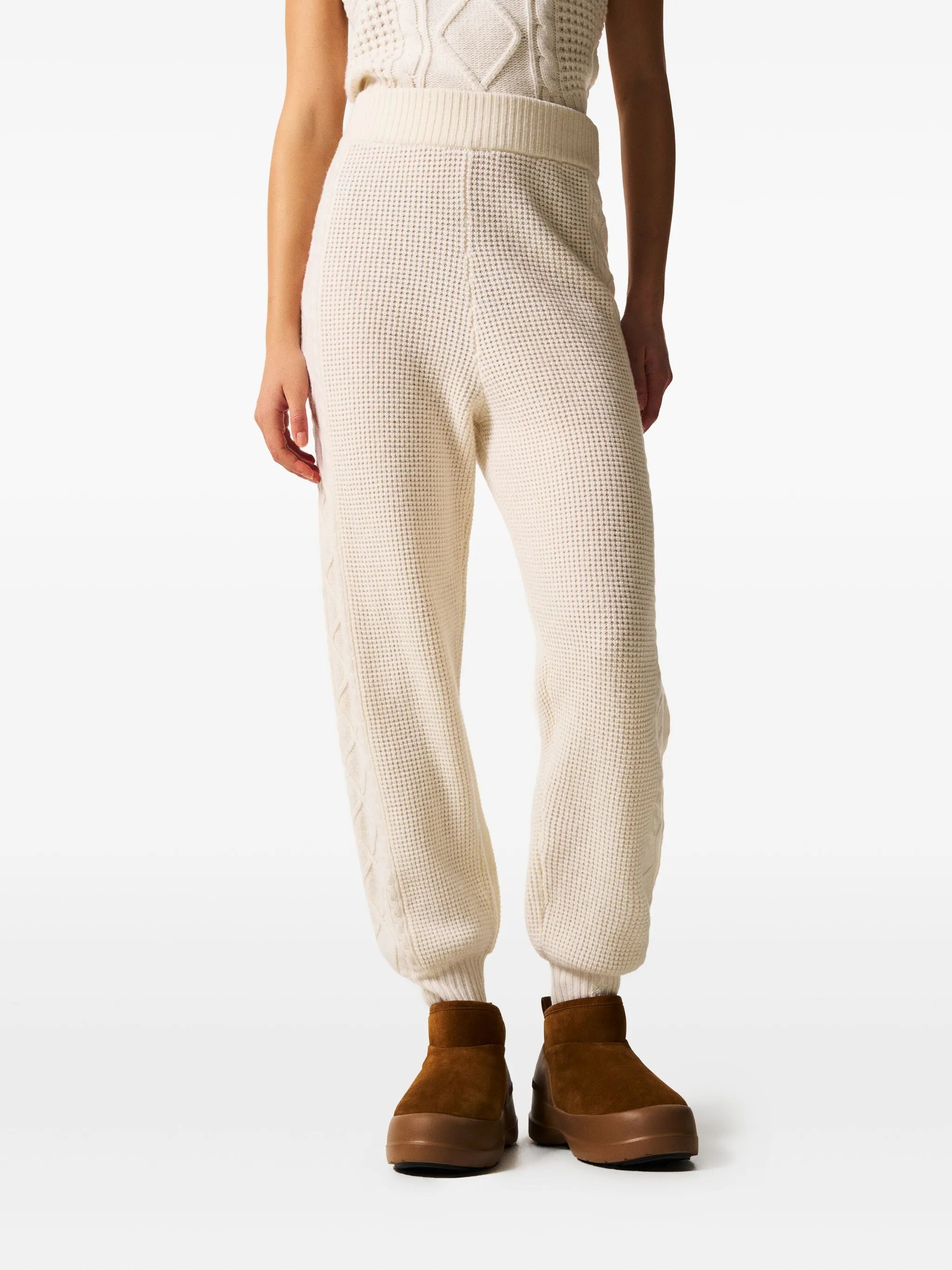 cable-knit trousers