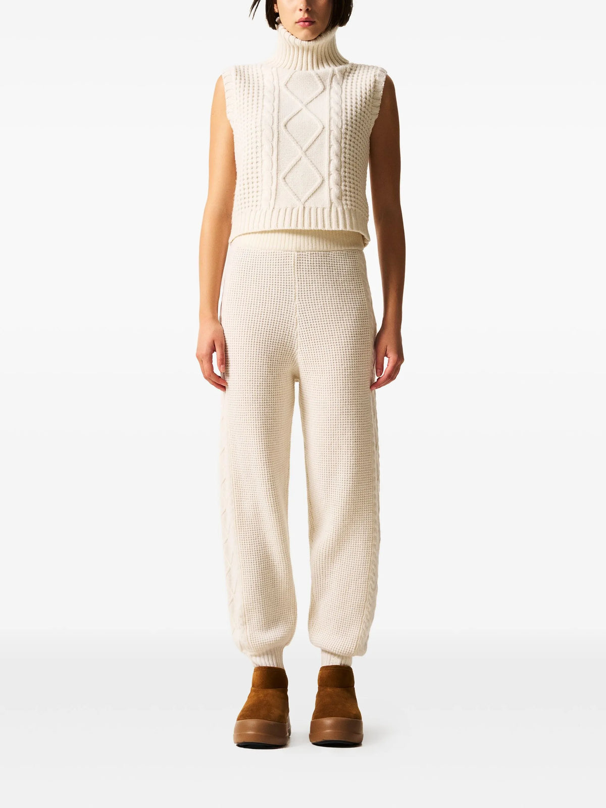 cable-knit trousers