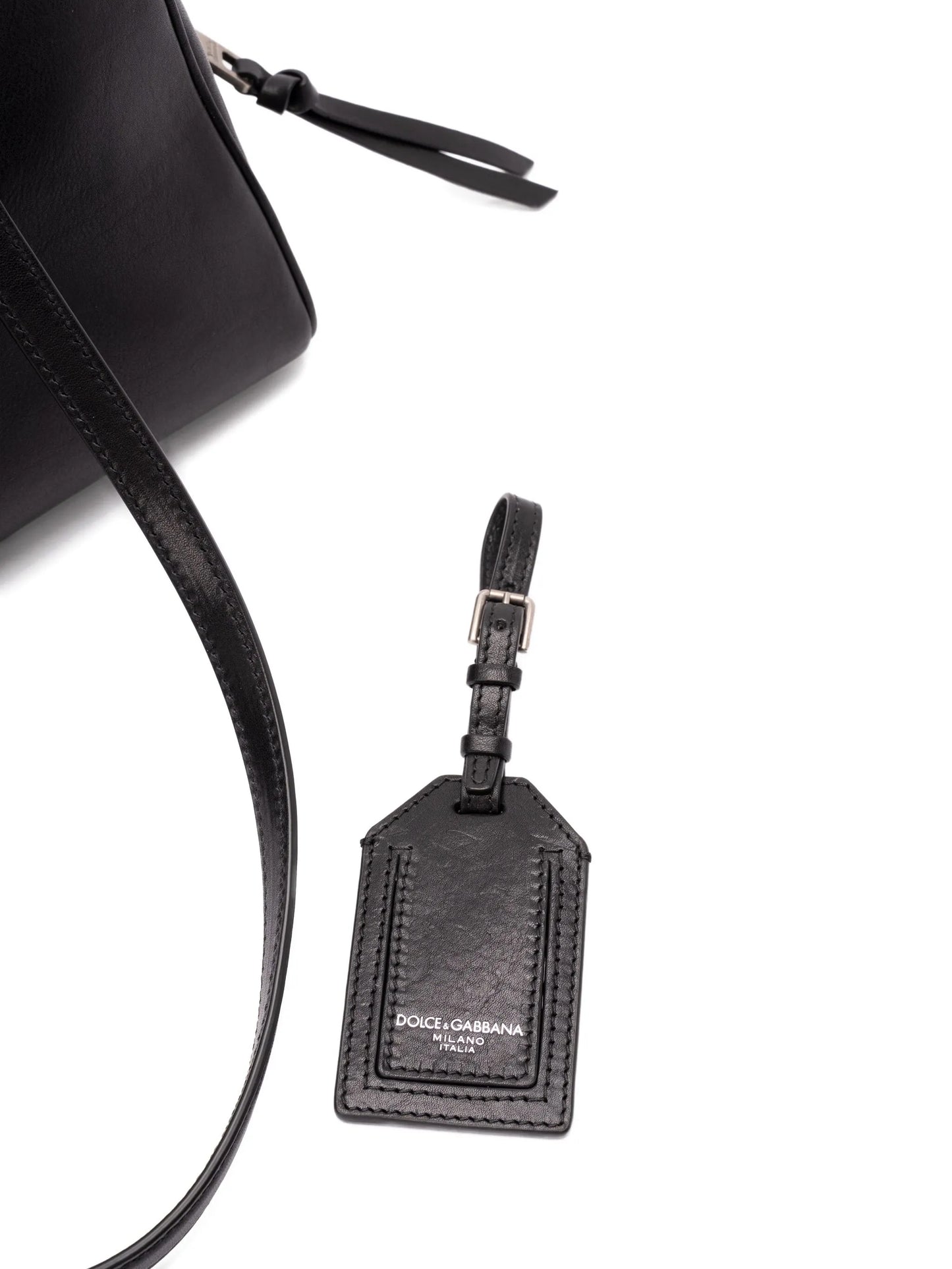 leather travel bag