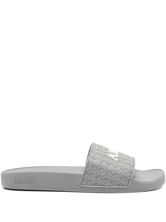 MA Quad embossed-logo slides