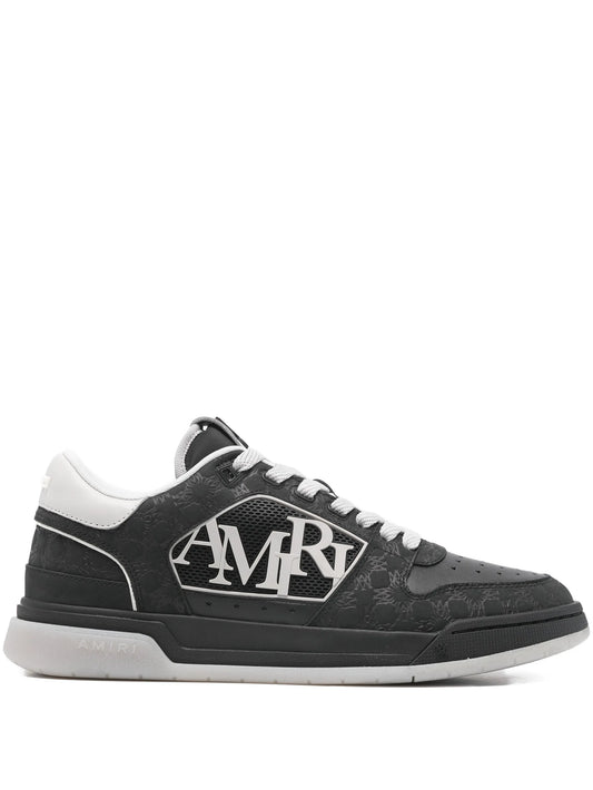 Classic Low sneakers