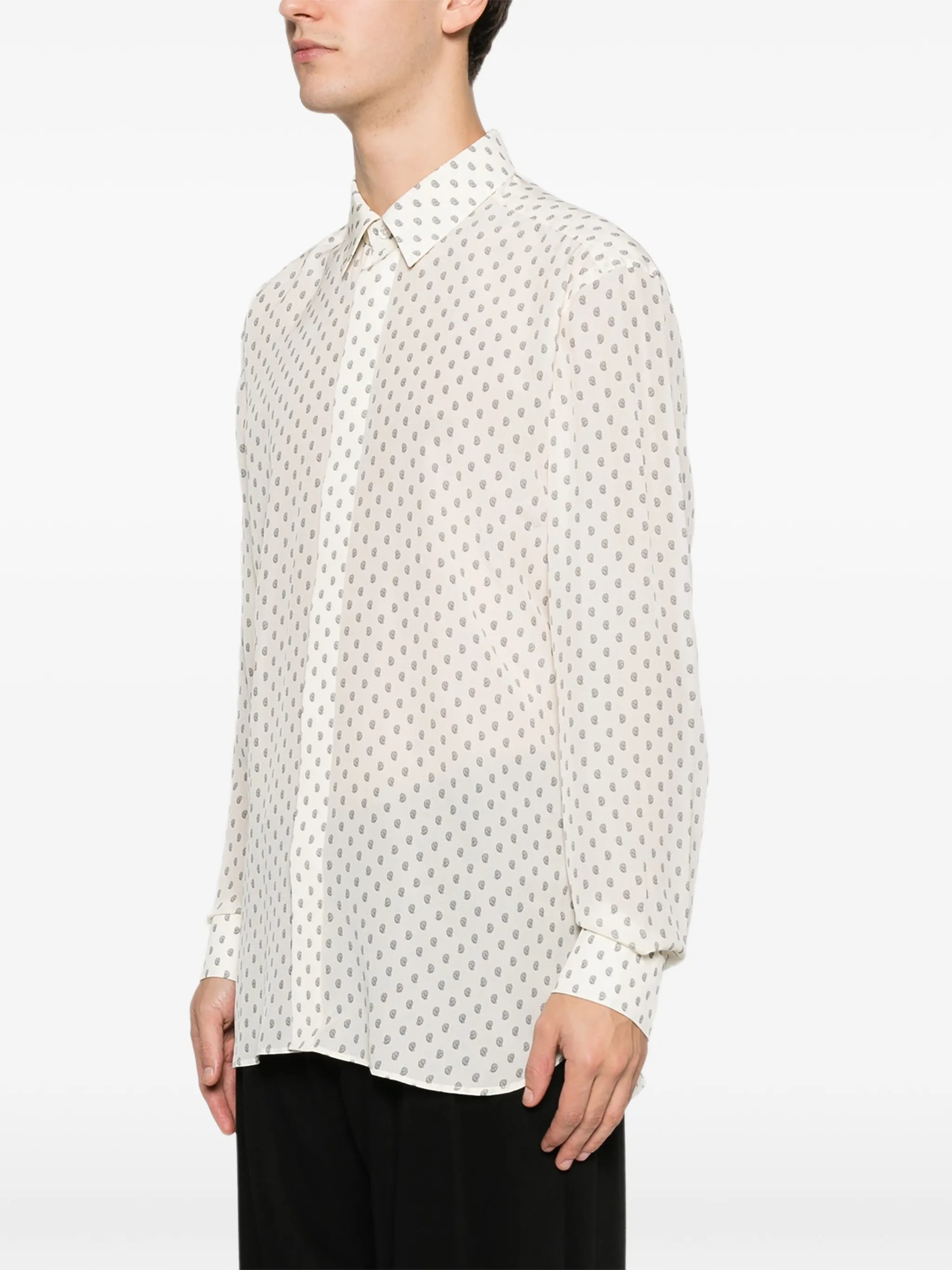 paisley-print shirt