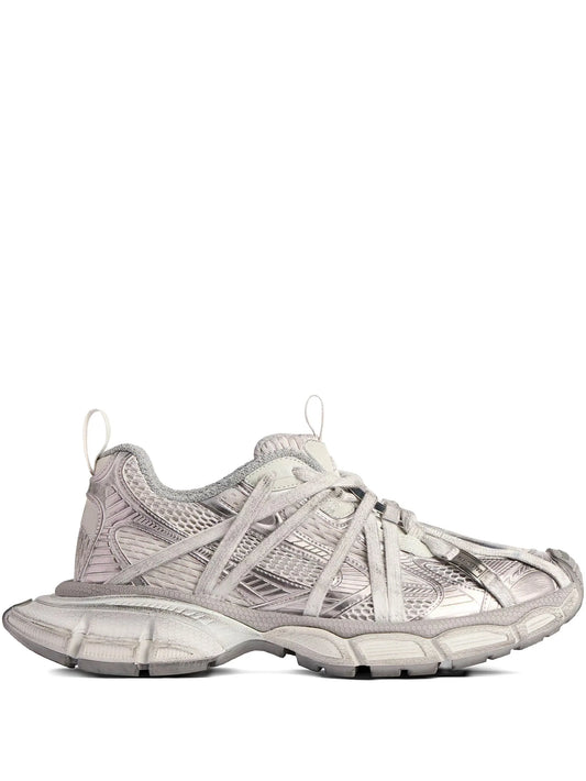 3XL sneakers