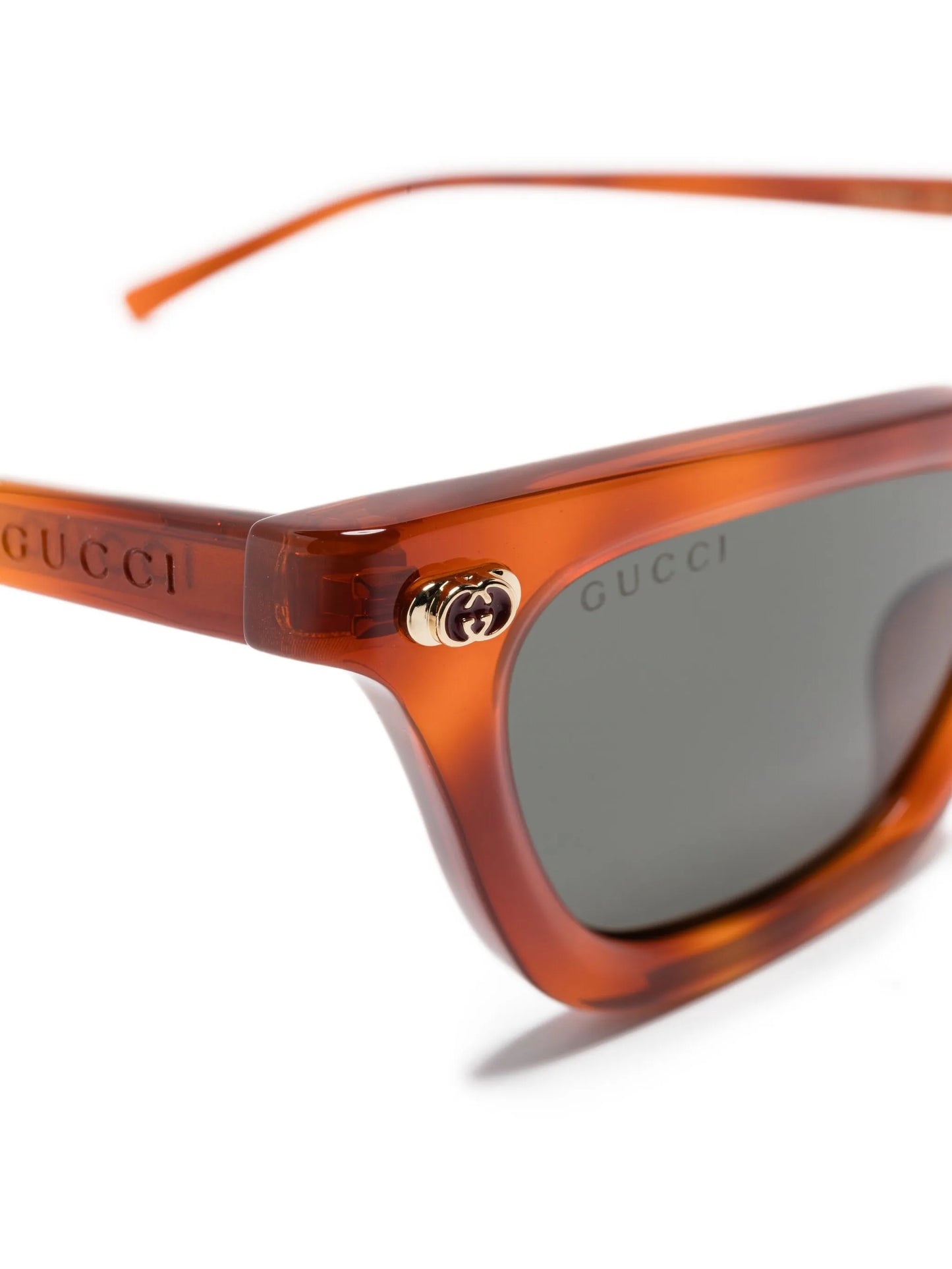 cat-eye sunglasses