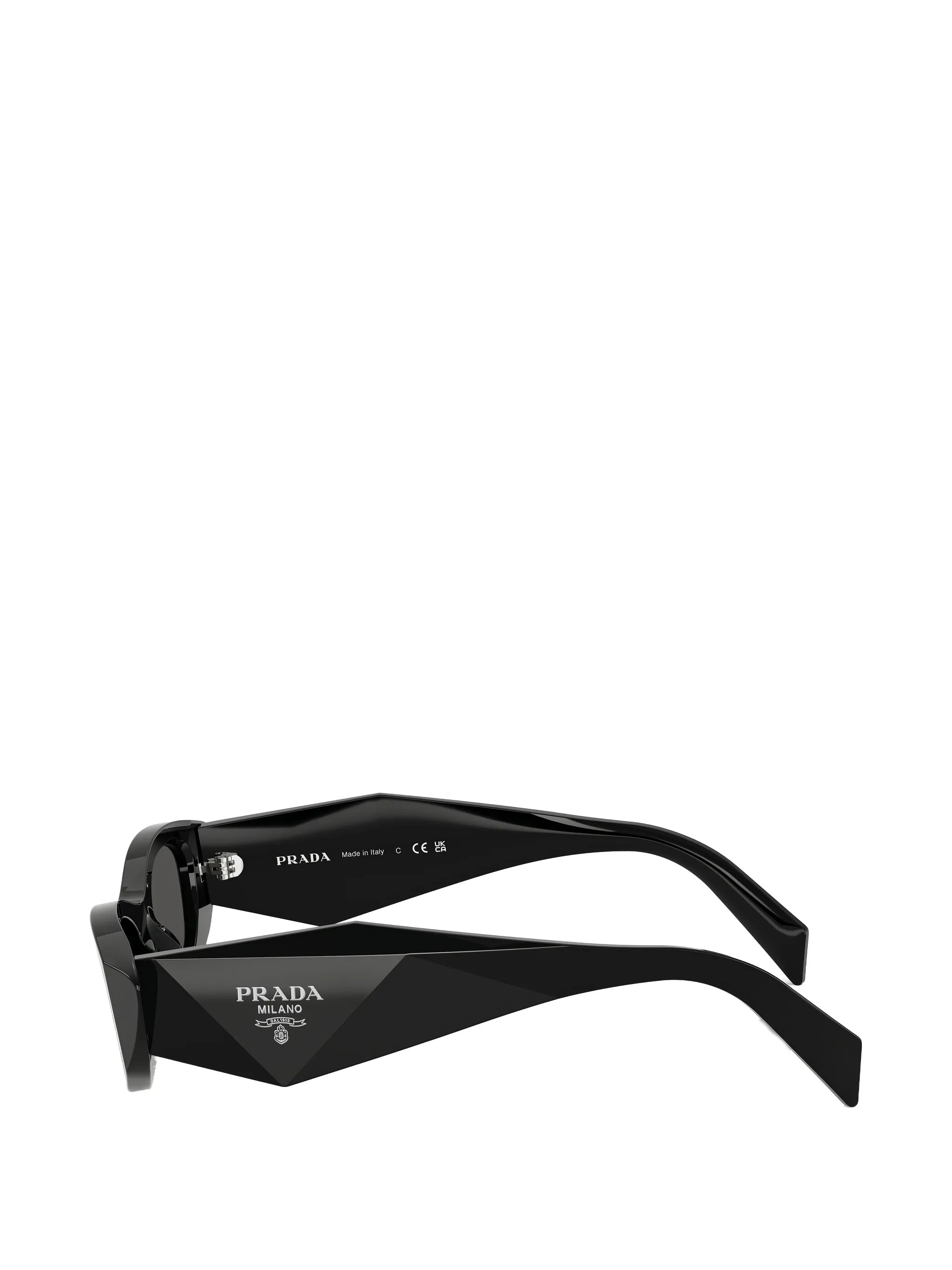 cat-eye sunglasses