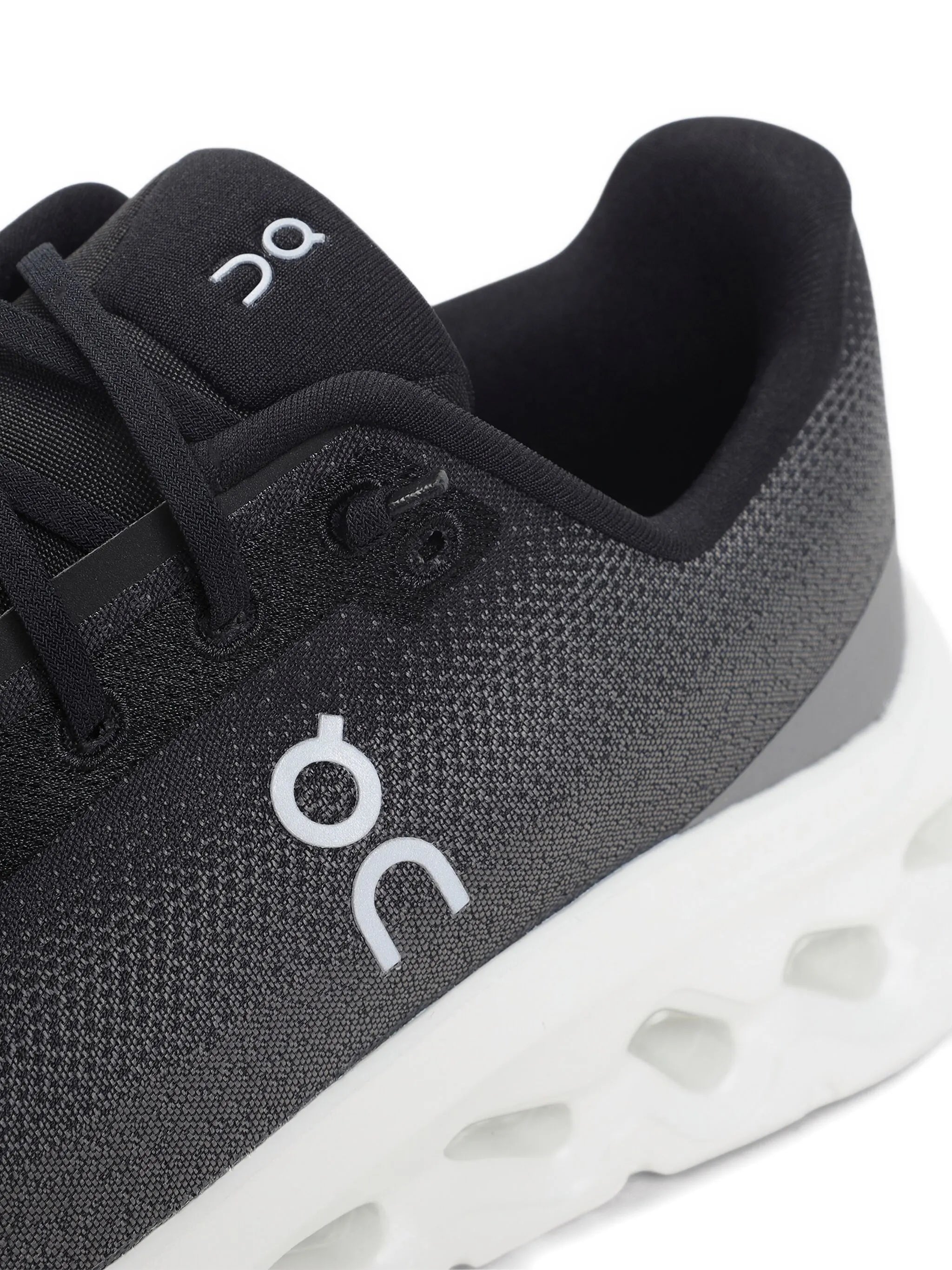 Cloudtilt logo sneakers