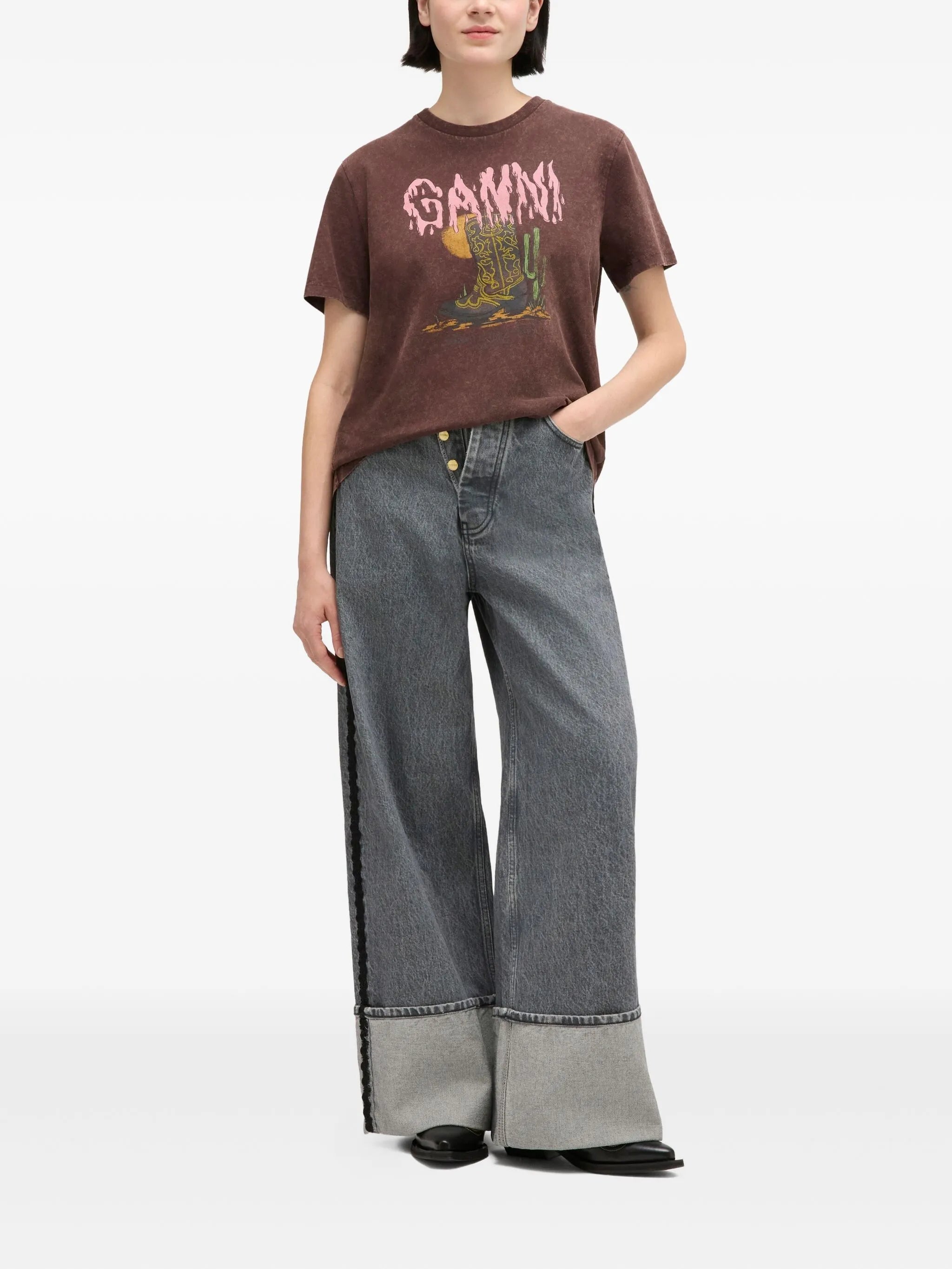 graphic-print T-shirt