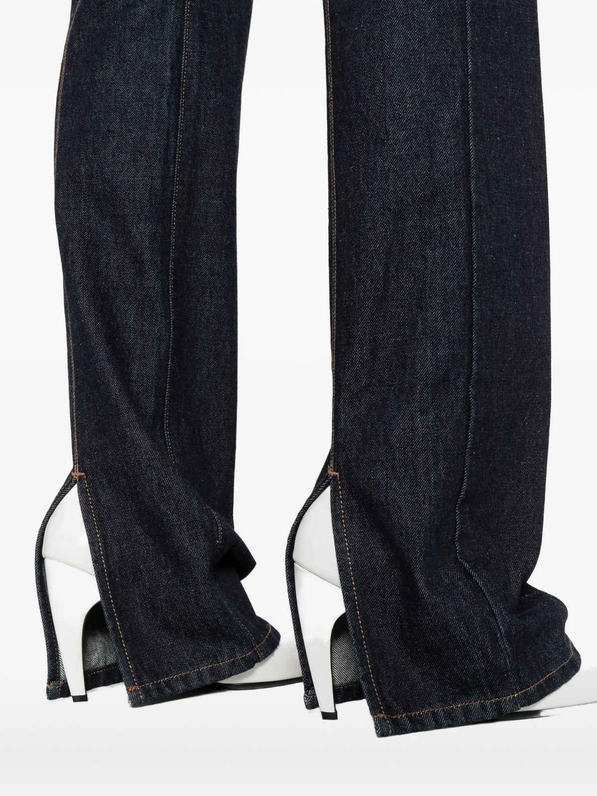 slim-fit jeans with flared hems