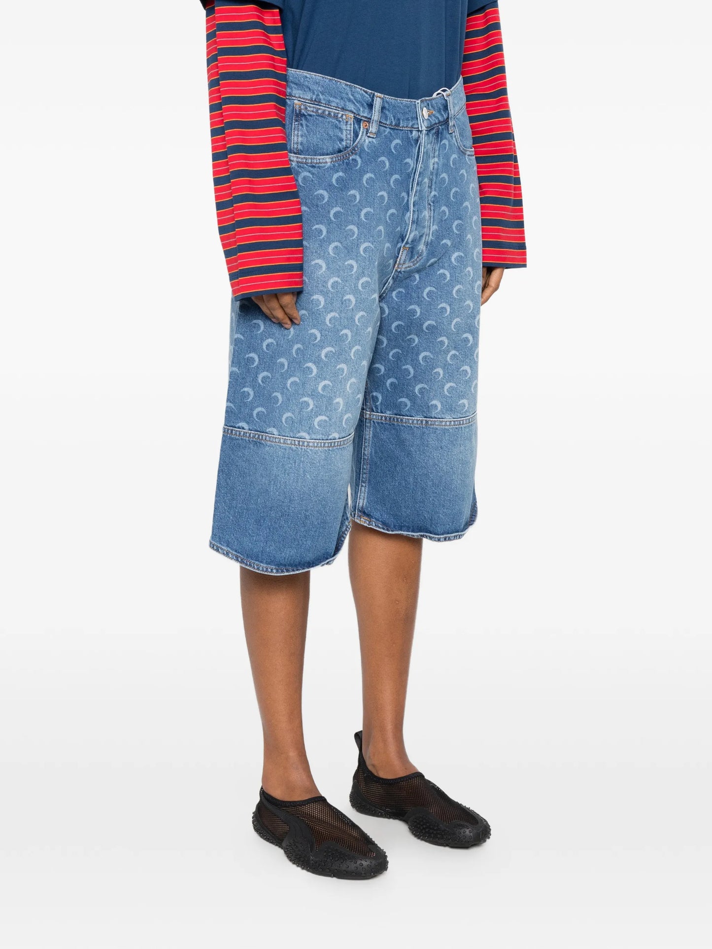 moon-print panelled denim shorts