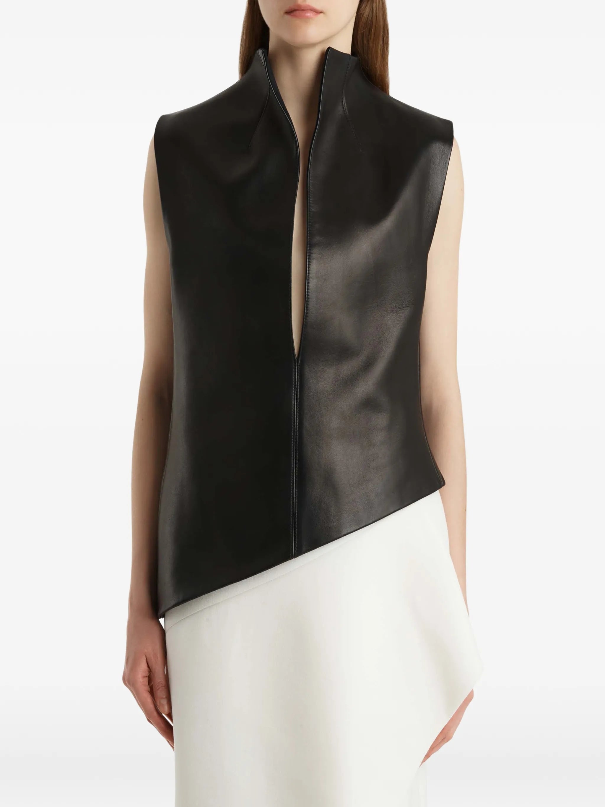 Von high-neck asymmetric top