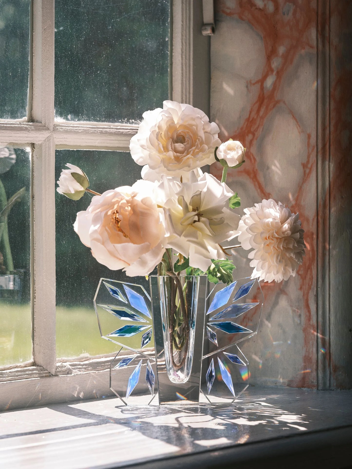 Lucie butterfly vase