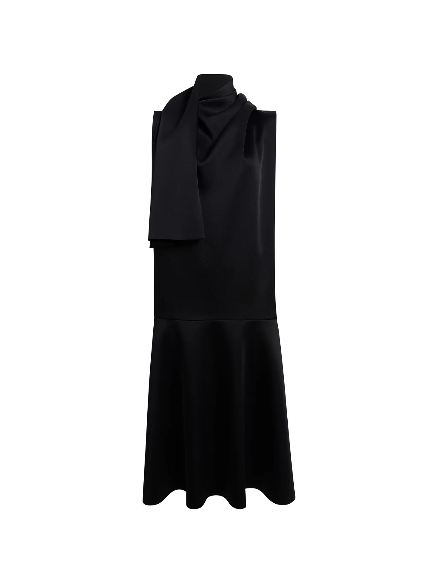 Loell dress in black