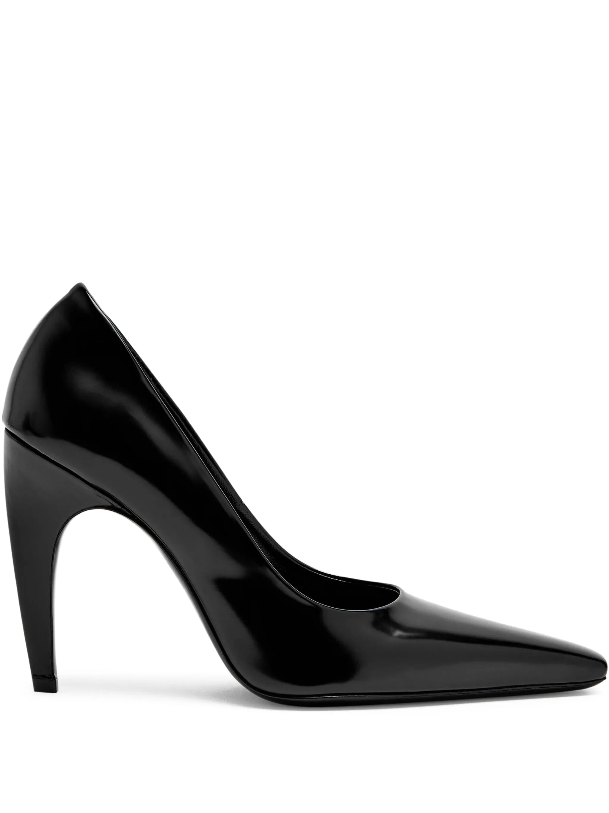 Fame brushed pumps