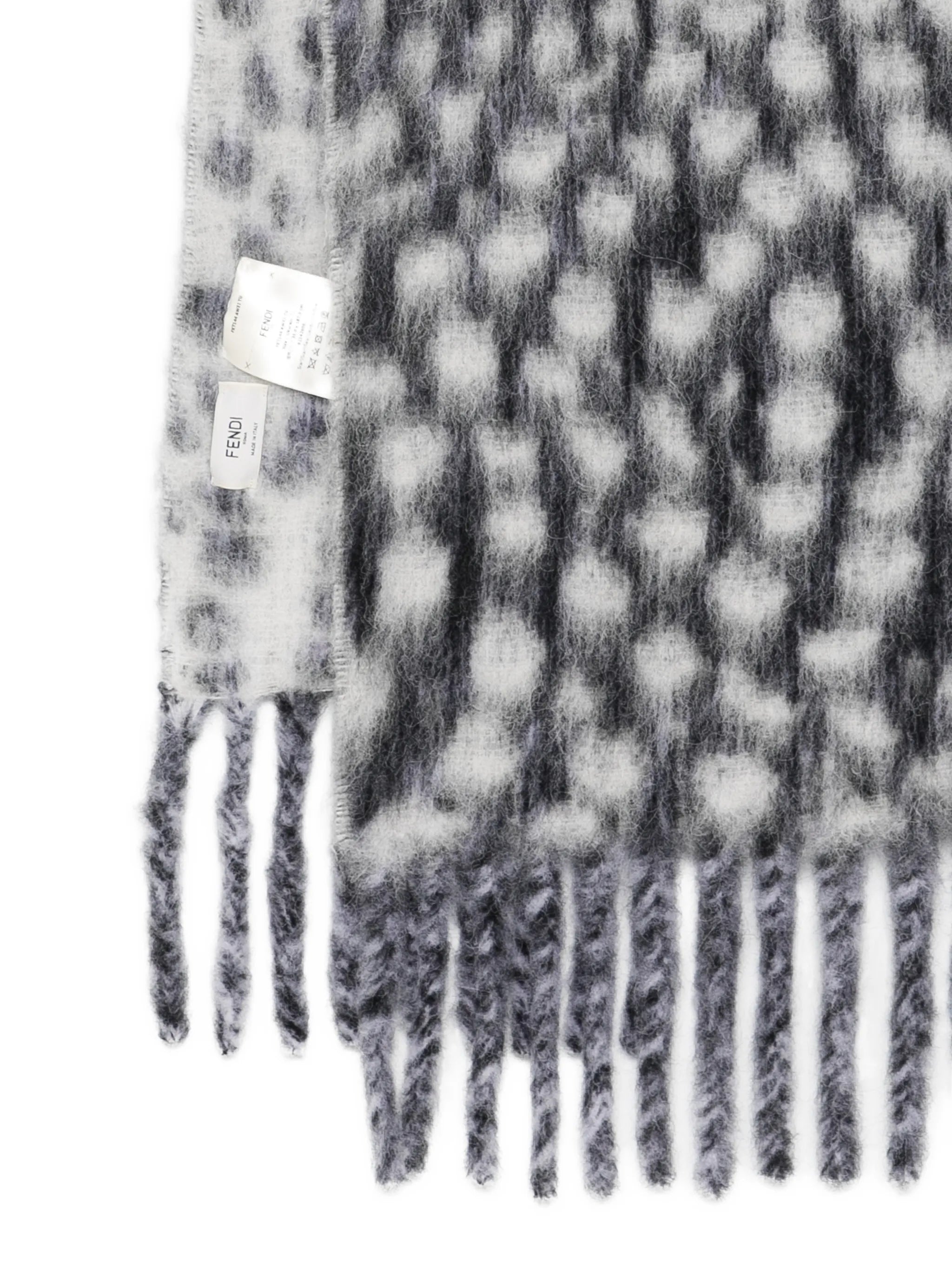 dot-pattern fringed scarf