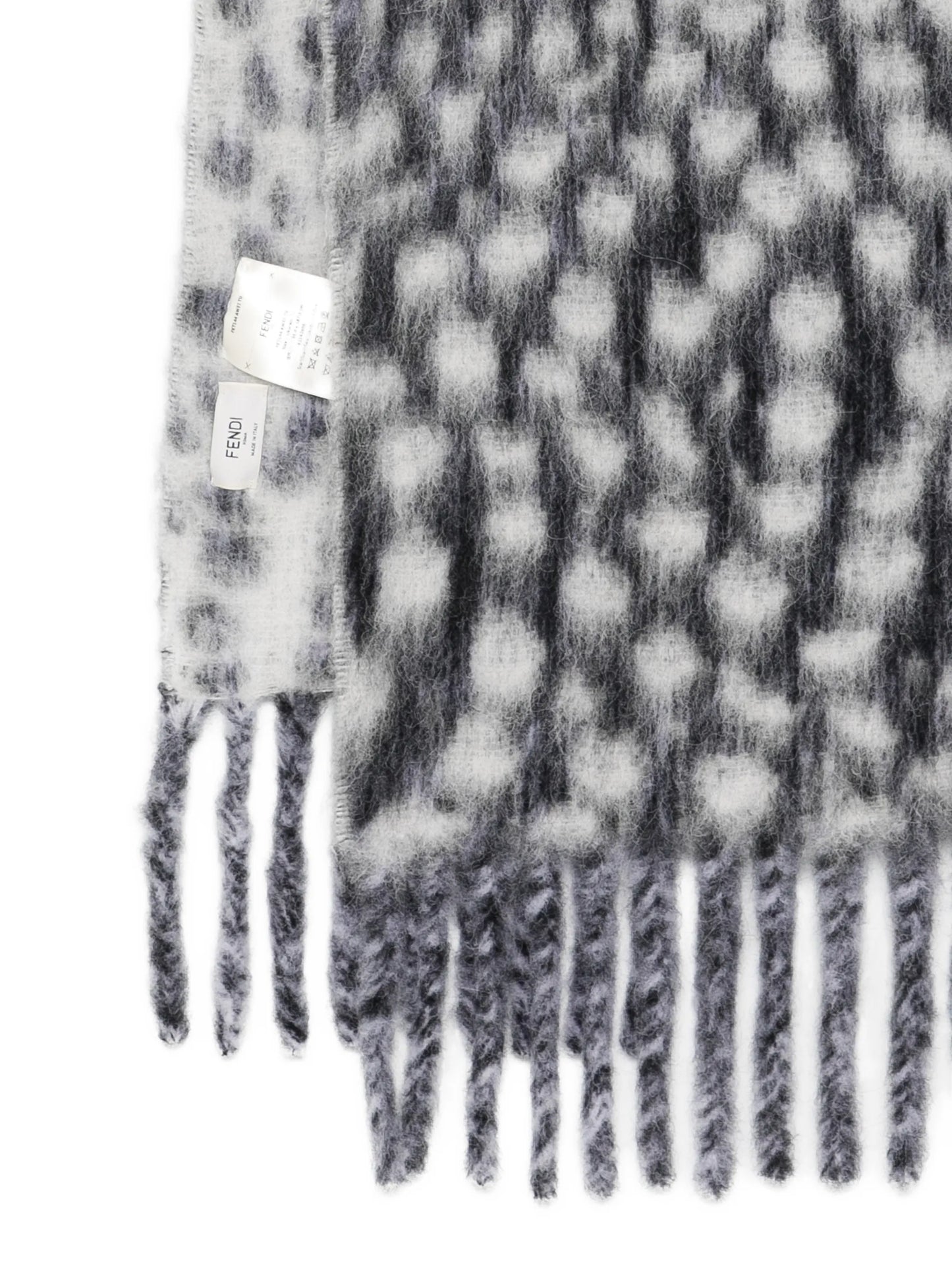 dot-pattern fringed scarf