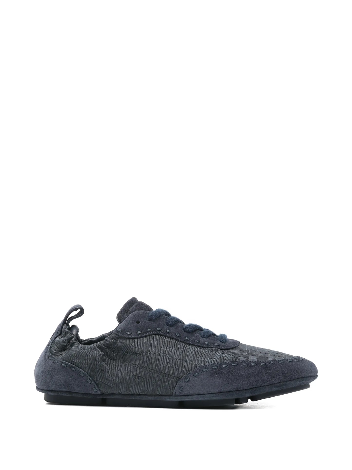 Fit sneakers