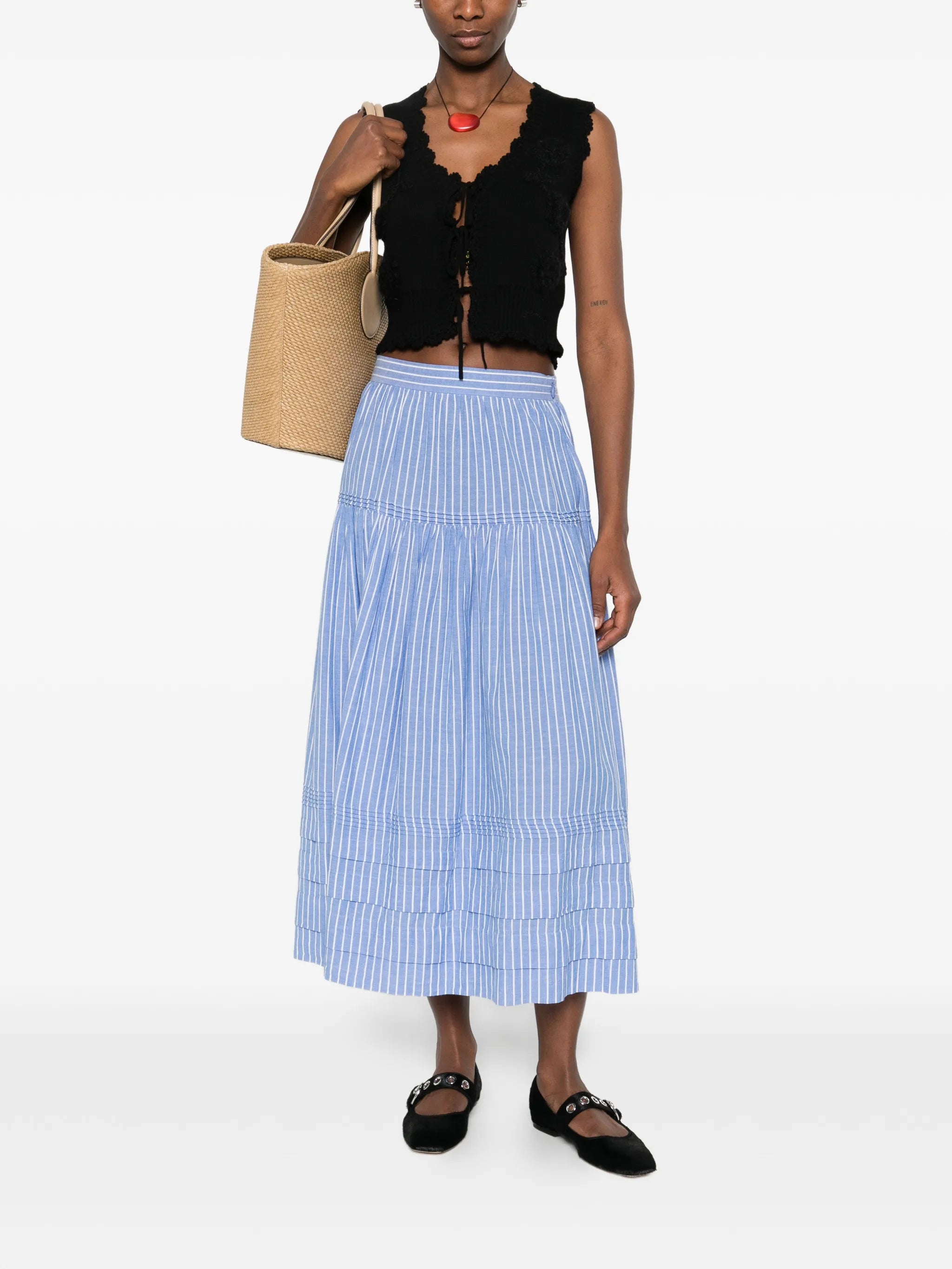 sleeveless vest